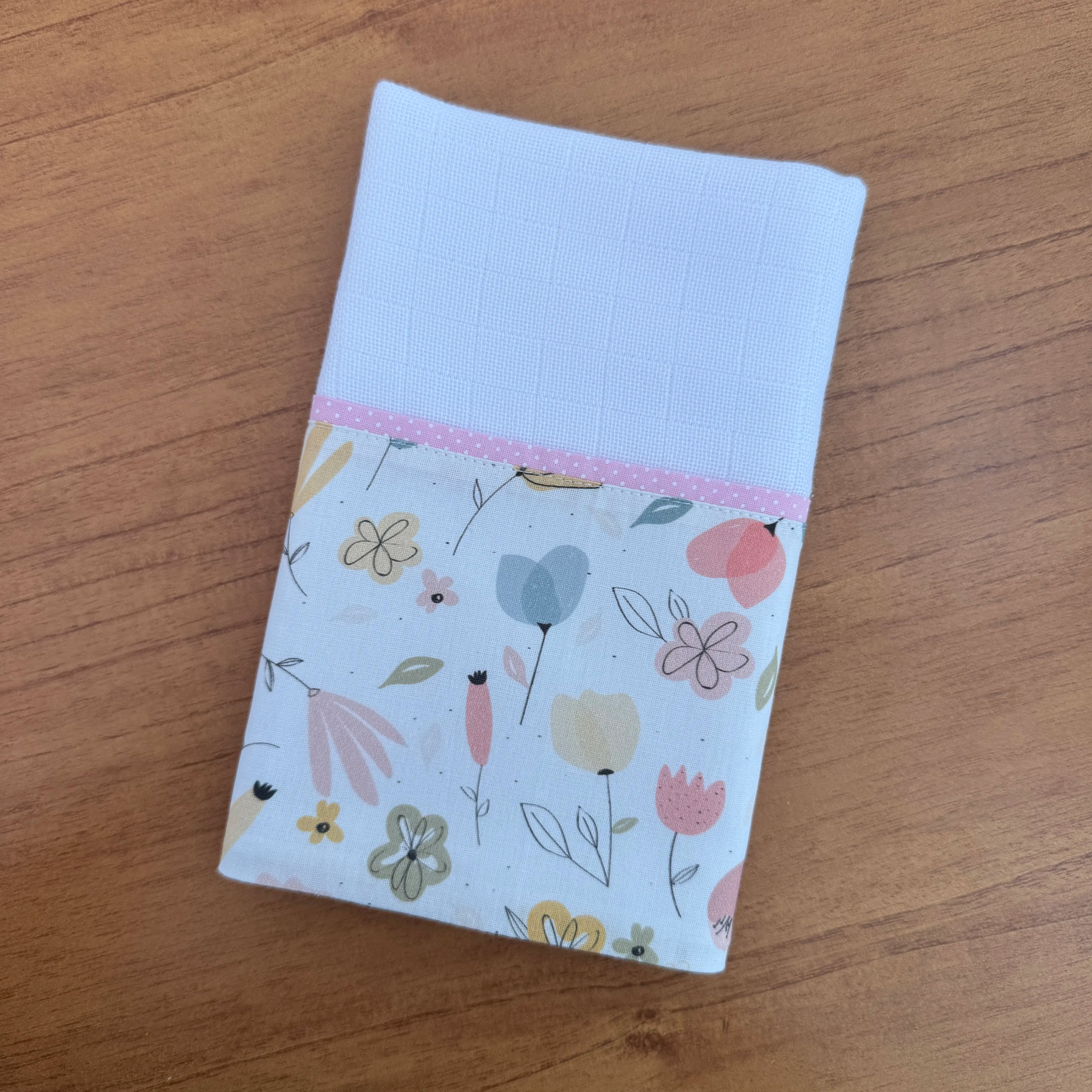 Kit Amamentação 2 Peças: Fralda de Ombro e Fralda de Boca - Floral