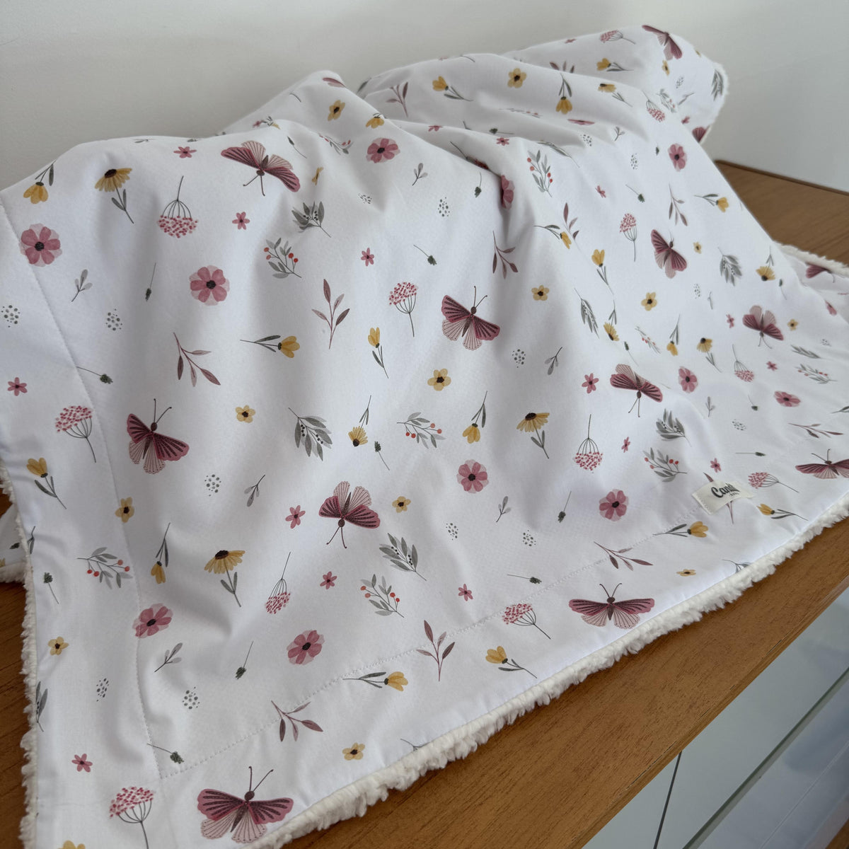 Cobertor de Bebê Carneirinho Sherpa - Borboletas