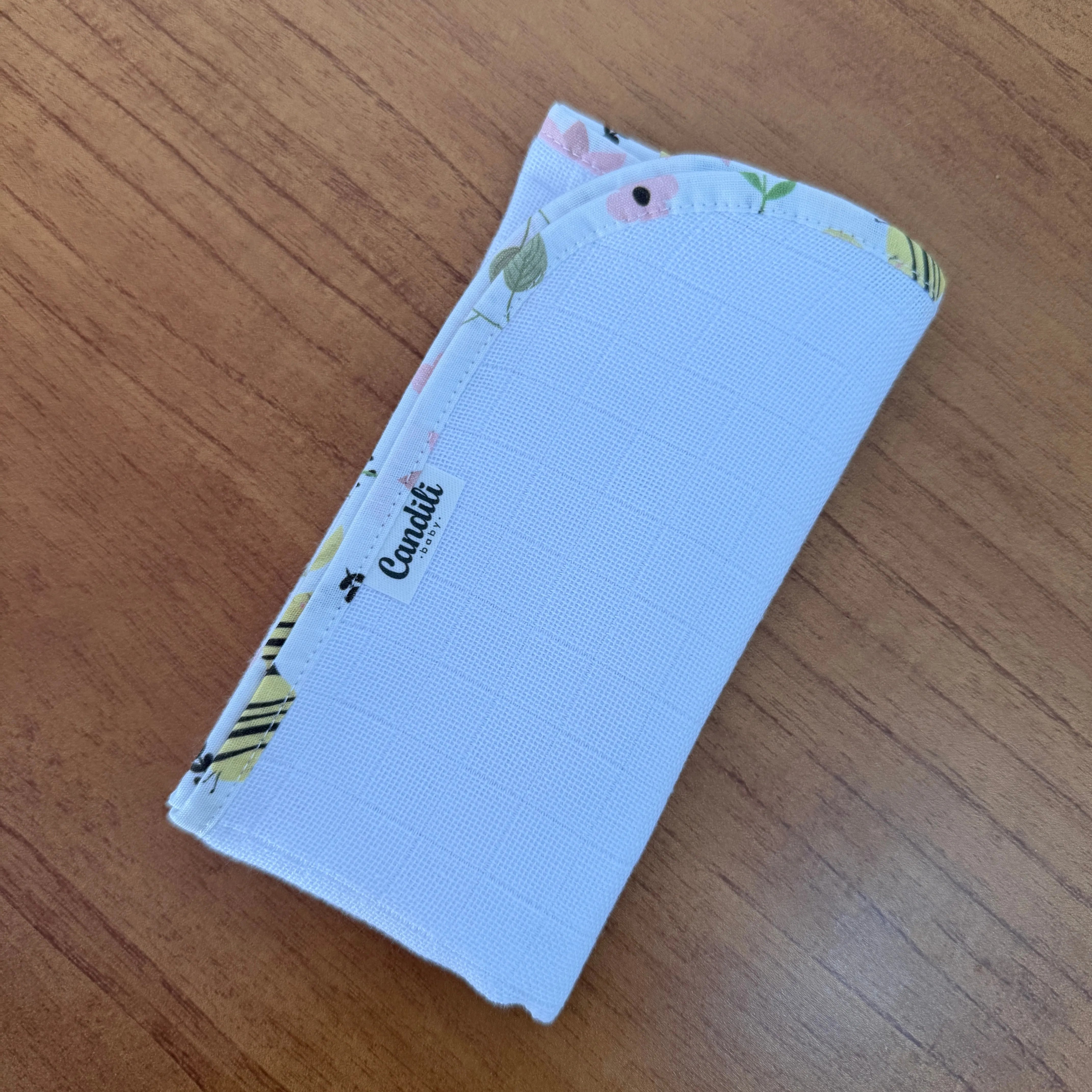 Fralda de Boca Slim - Abelhas no Jardim