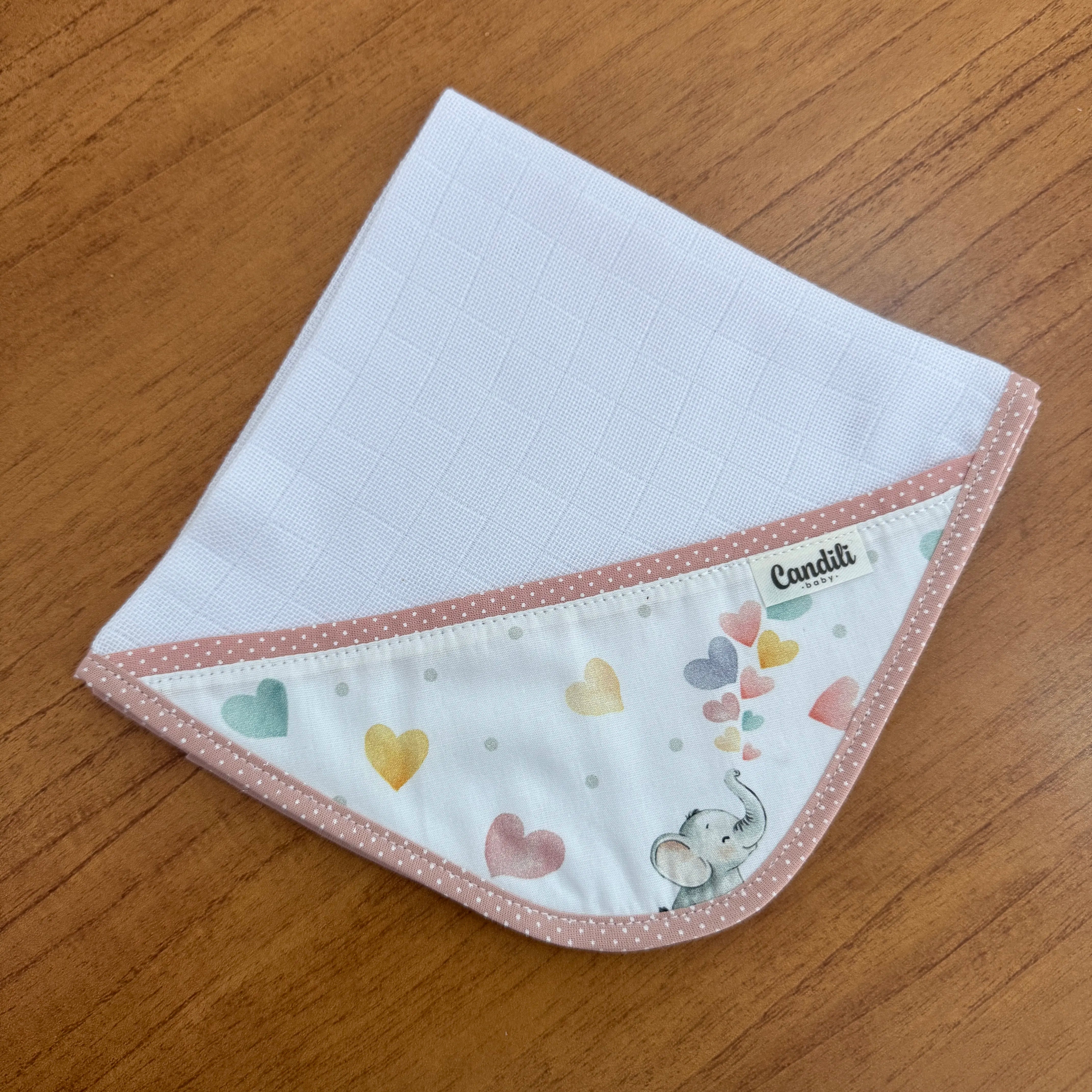 Kit Encanto 4 Peças: Fraldas de Boca e Fralda de Ombro - Elefantinha