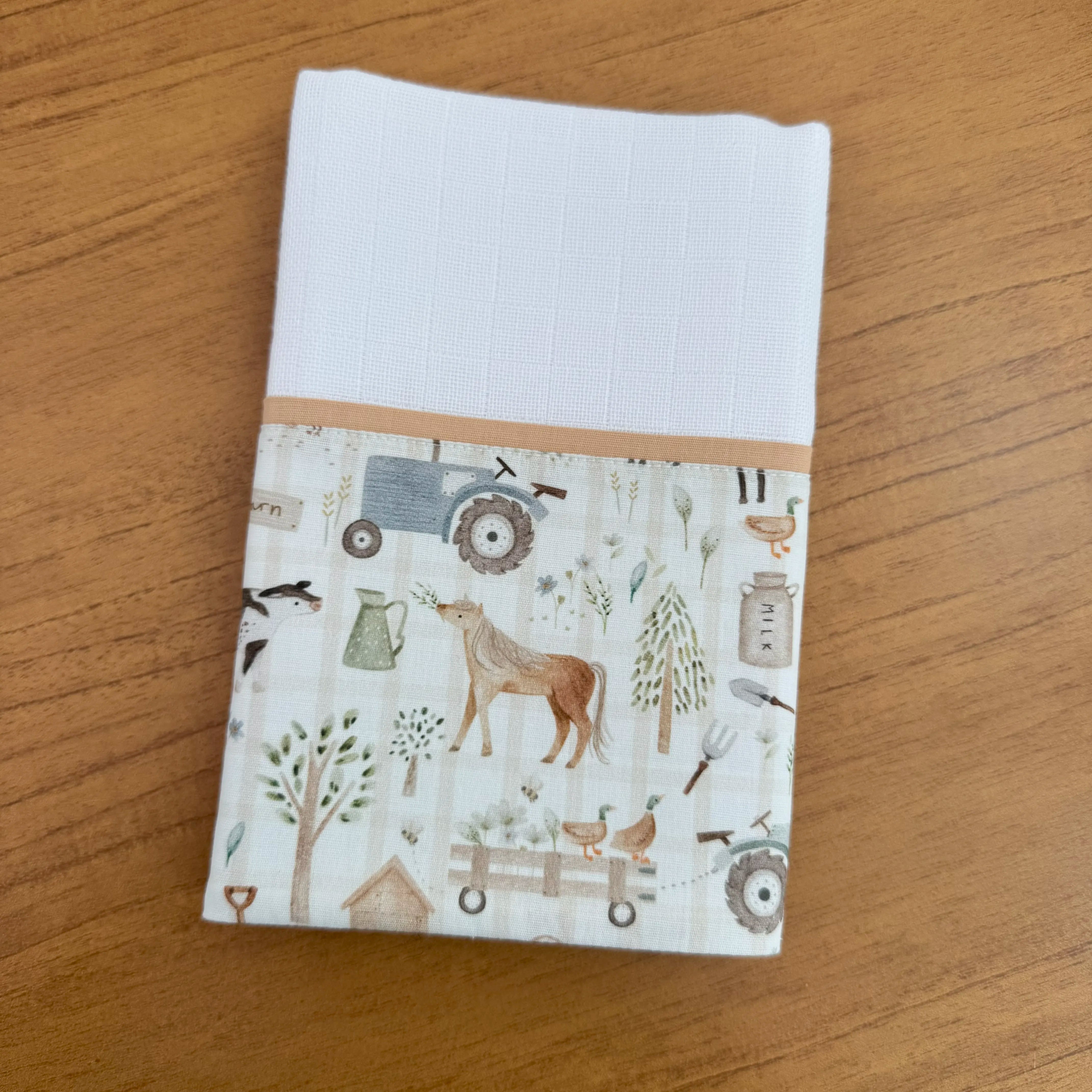 Kit Encanto 4 Peças: Fraldas de Boca e Fralda de Ombro - Fazenda Feliz