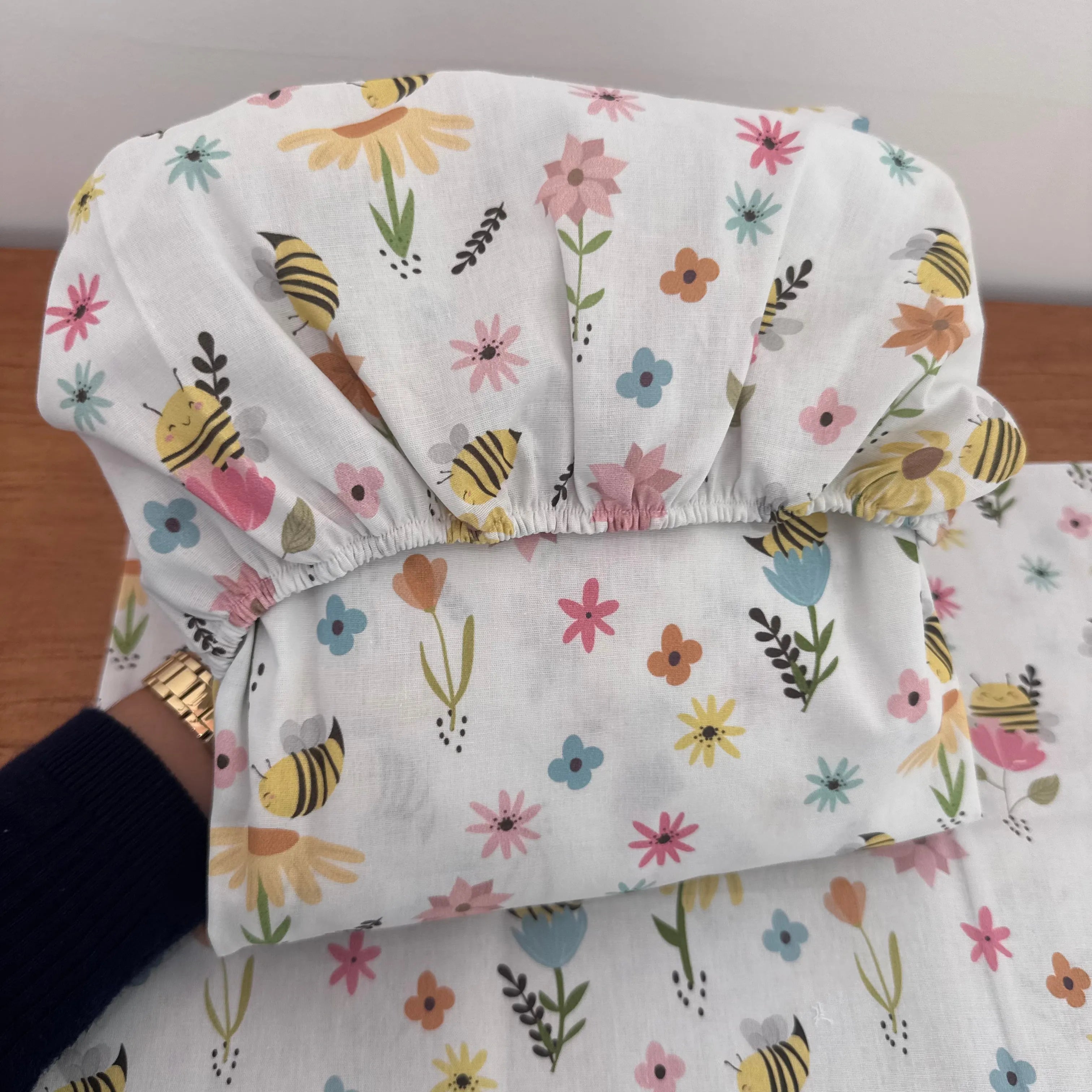 Jogo de Lençol 2 Peças - Abelhas no Jardim