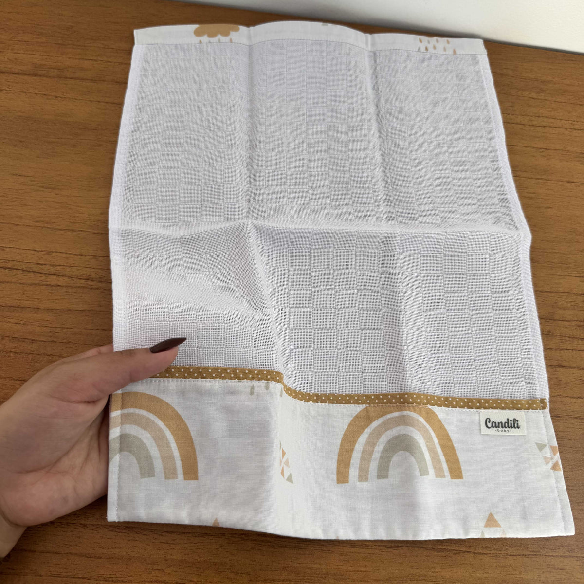 Fralda de Ombro Premium 100% Algodão - Arco-íris