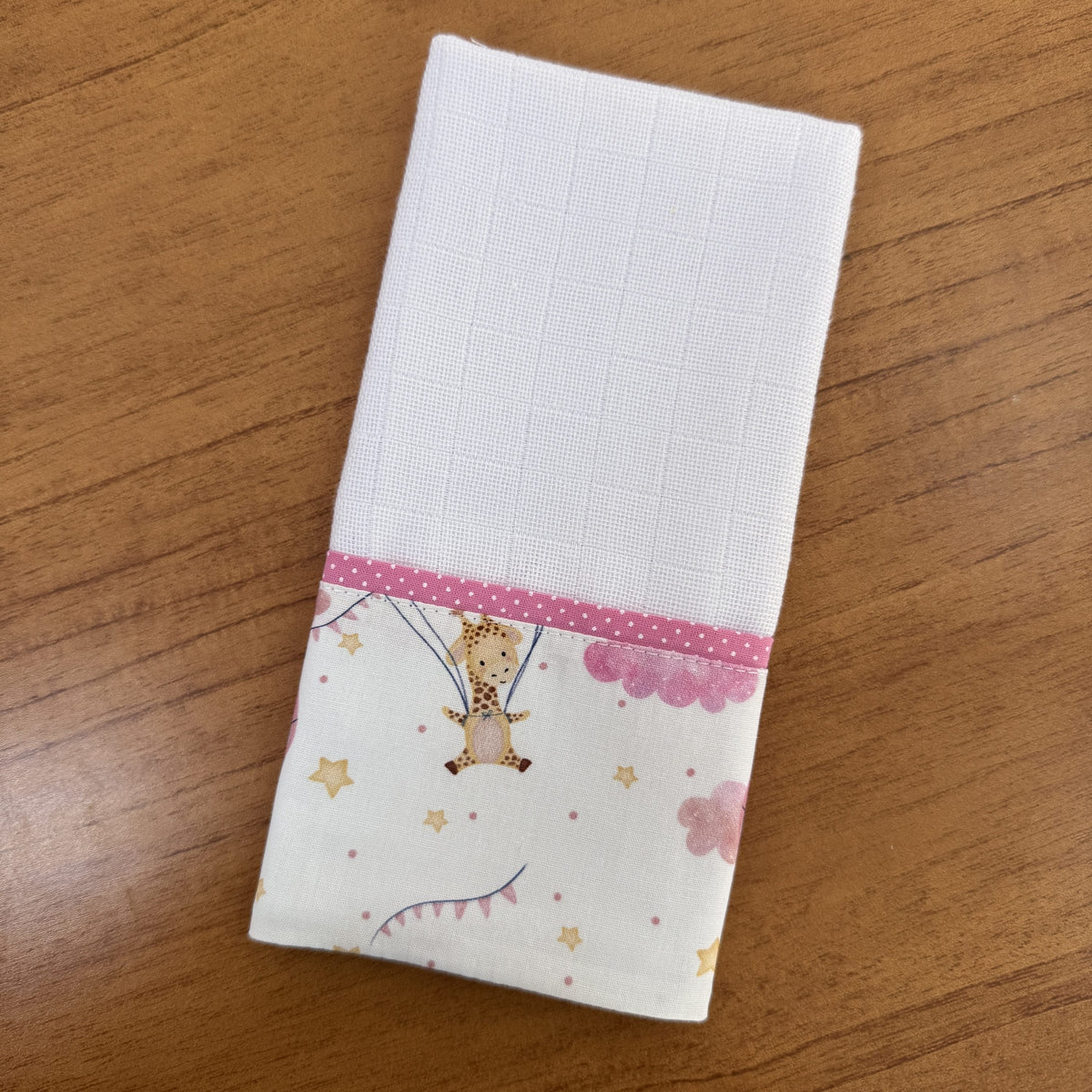 Kit Enxoval Essencial 5 Peças – Balões e Paraquedas Rosa