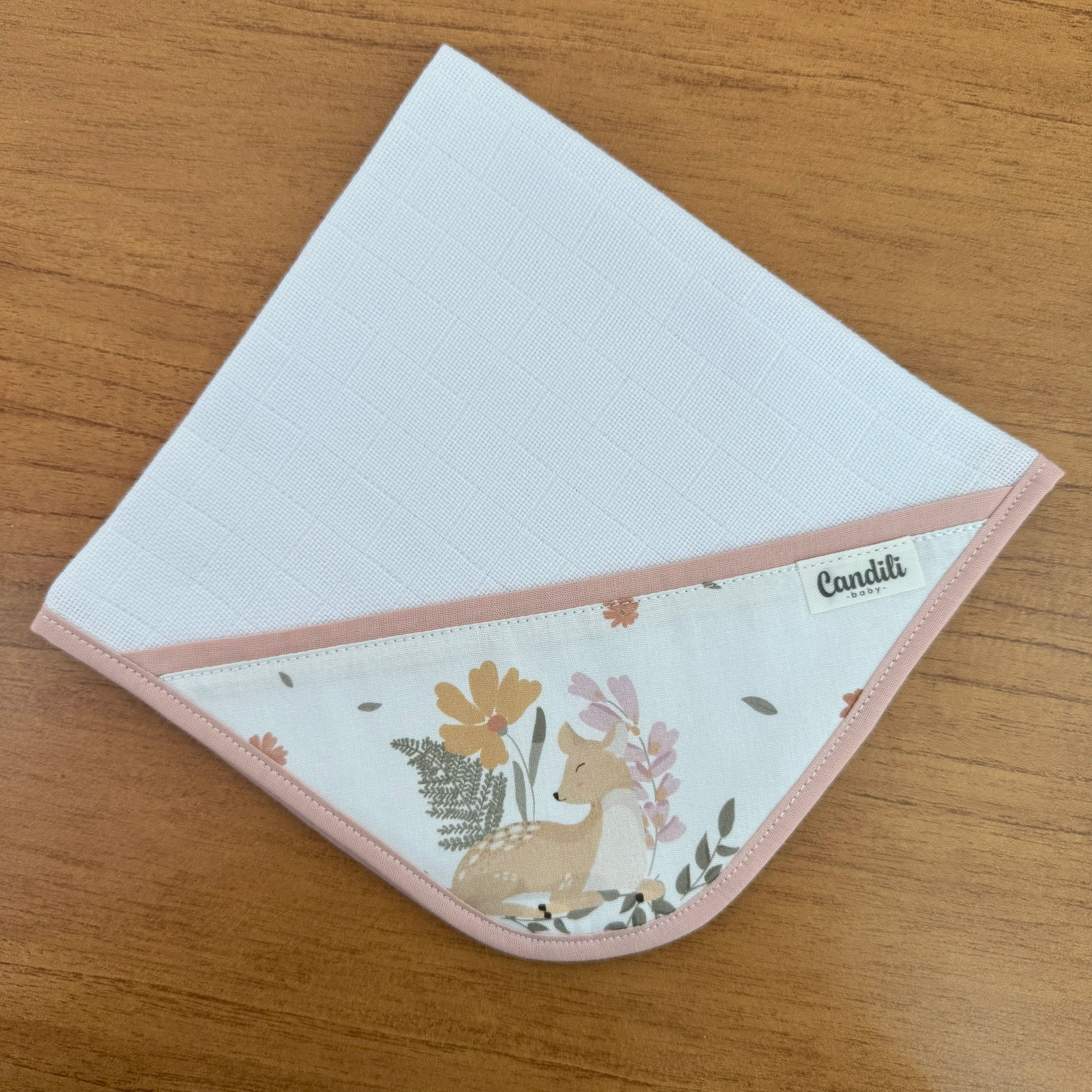 Kit Essencial 5 Peças: Fraldas de Boca, Fralda de Ombro e Fralda Multiuso - Bosque Encantado