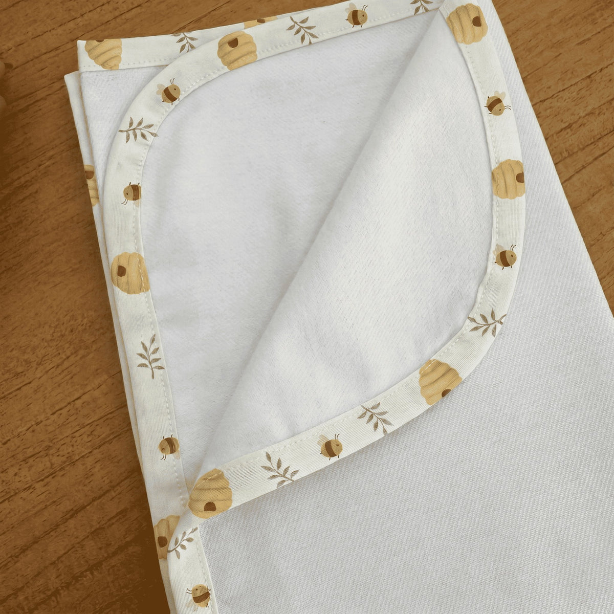Cueiro Flanelado Premium 100% Algodão - Abelhas e Colmeias
