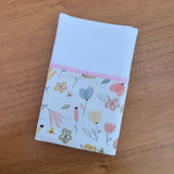 Kit Afeto 6 Peças: Fraldas de Boca, Fralda de Ombro, Fralda Multiuso e Toalha de Banho - Floral