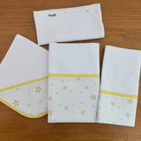 Kit Encanto 4 Peças: Fraldas de Boca e Fralda de Ombro - Estrelinhas
