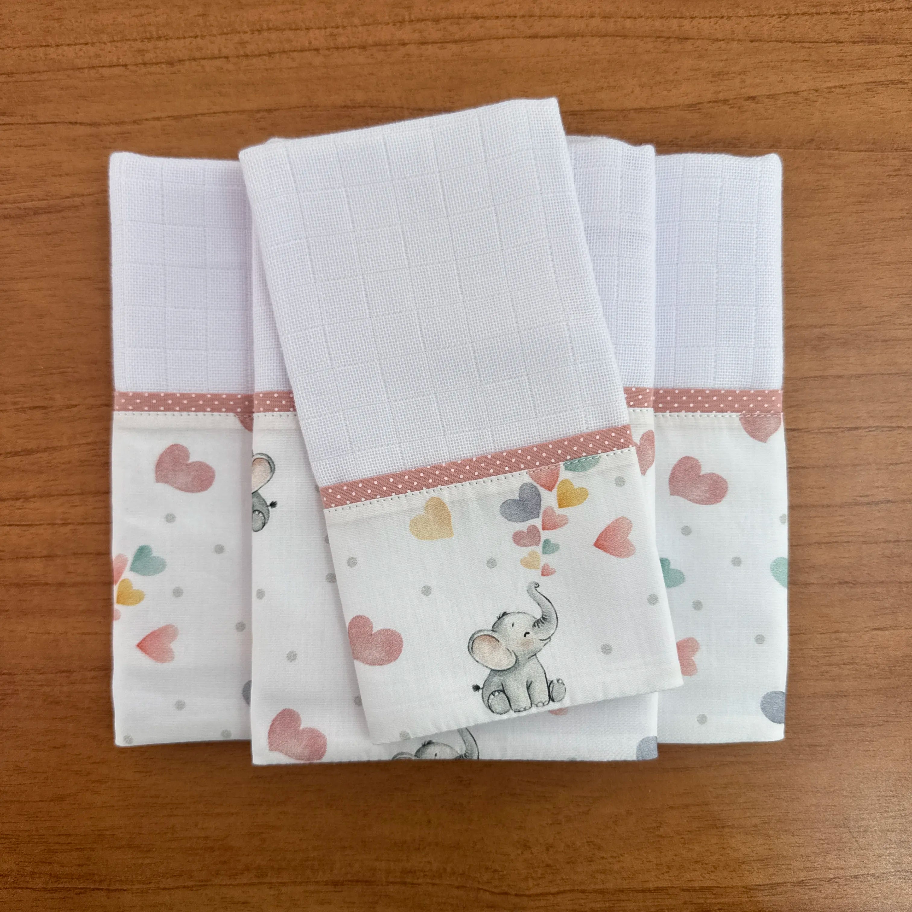 Kit Passeio 3 Peças: Fralda de Boca, Fralda de Ombro e Fralda Multiuso - Elefantinha