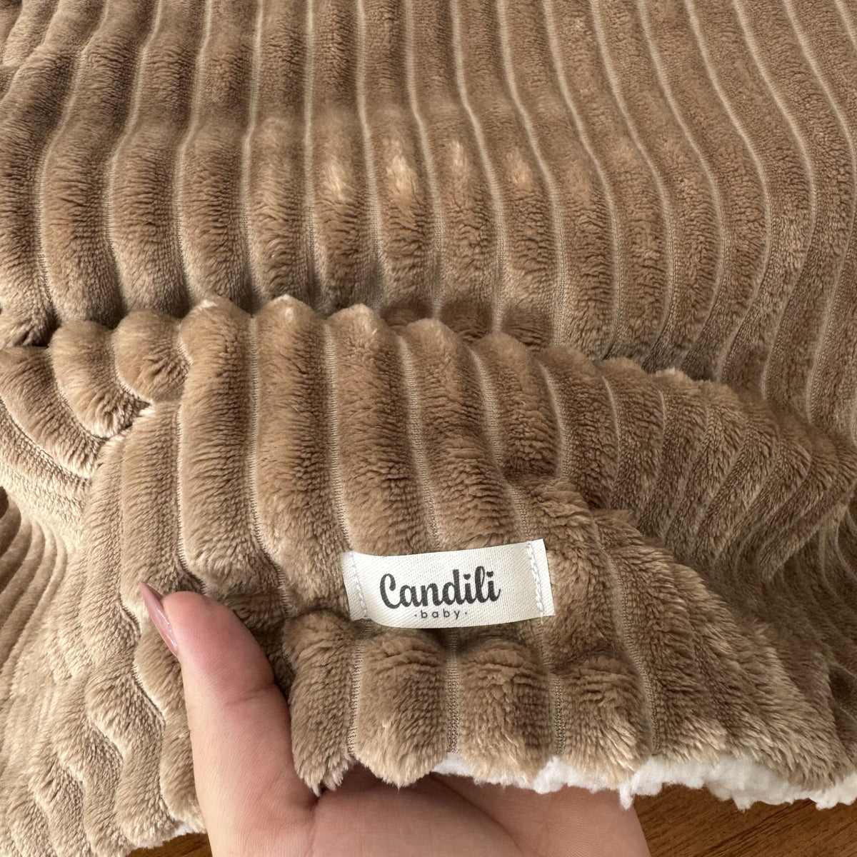 Cobertor de Bebê Dupla Face Fleece Canelado e Sherpa - Marrom