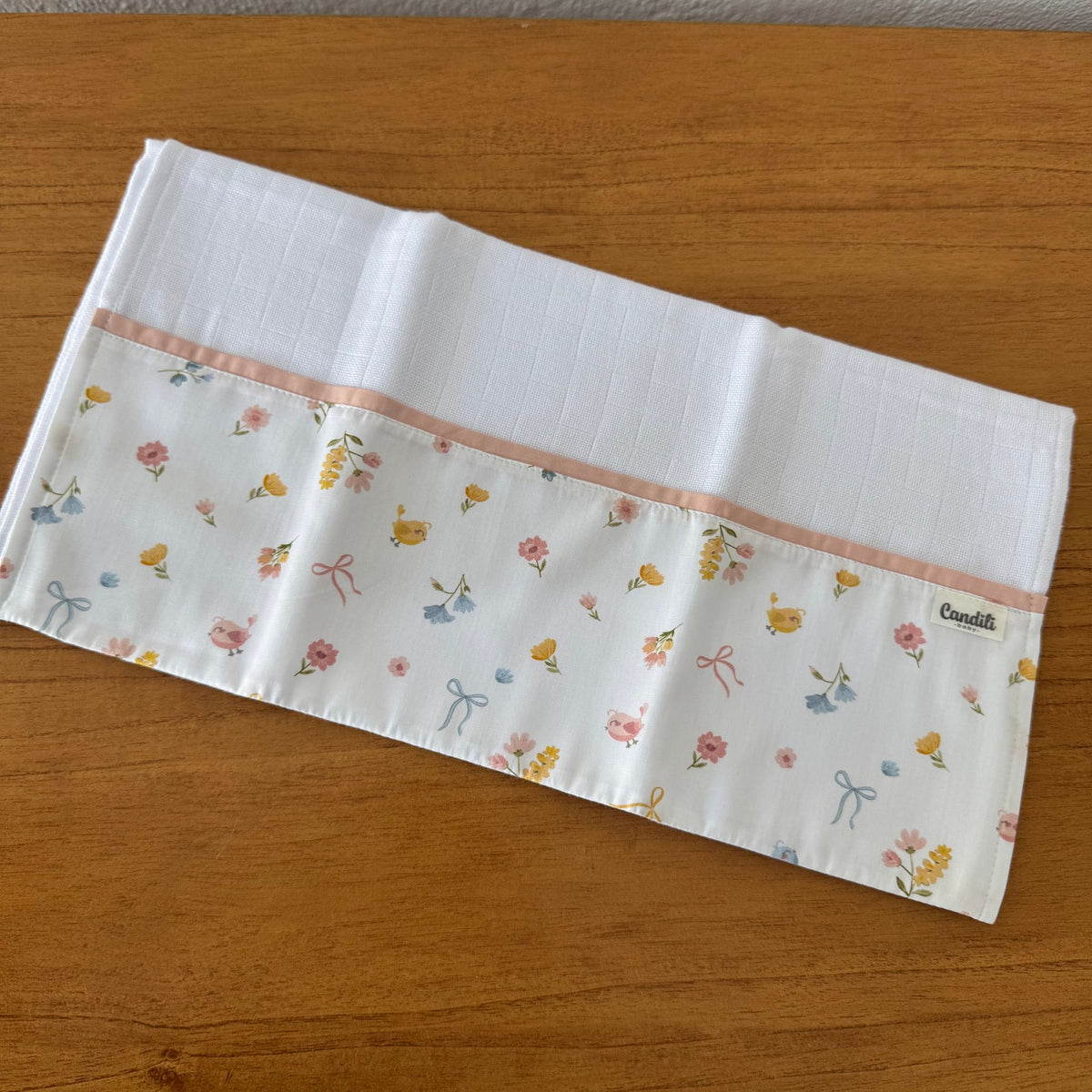 Fralda de Ombro Premium 100% Algodão - Passarinhos e Flores
