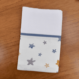 Kit Essencial 5 Peças: Fraldas de Boca, Fralda de Ombro e Fralda Multiuso - Estrelas