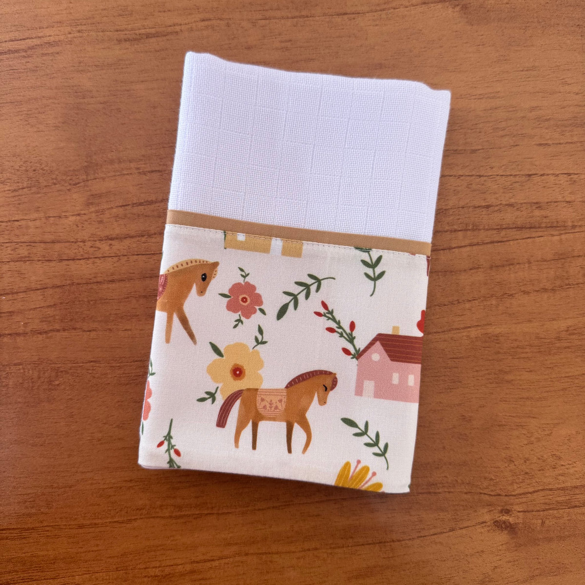 Kit Enxoval Afeto 6 Peças – Cavalinhos e Flores