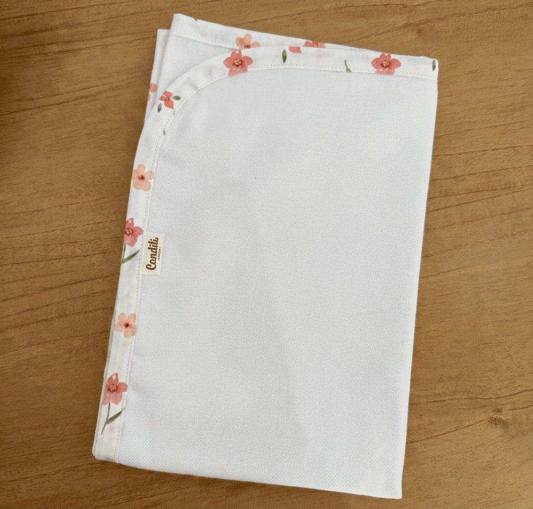 Cueiro Flanelado Premium 100% Algodão - Flores e Folhas