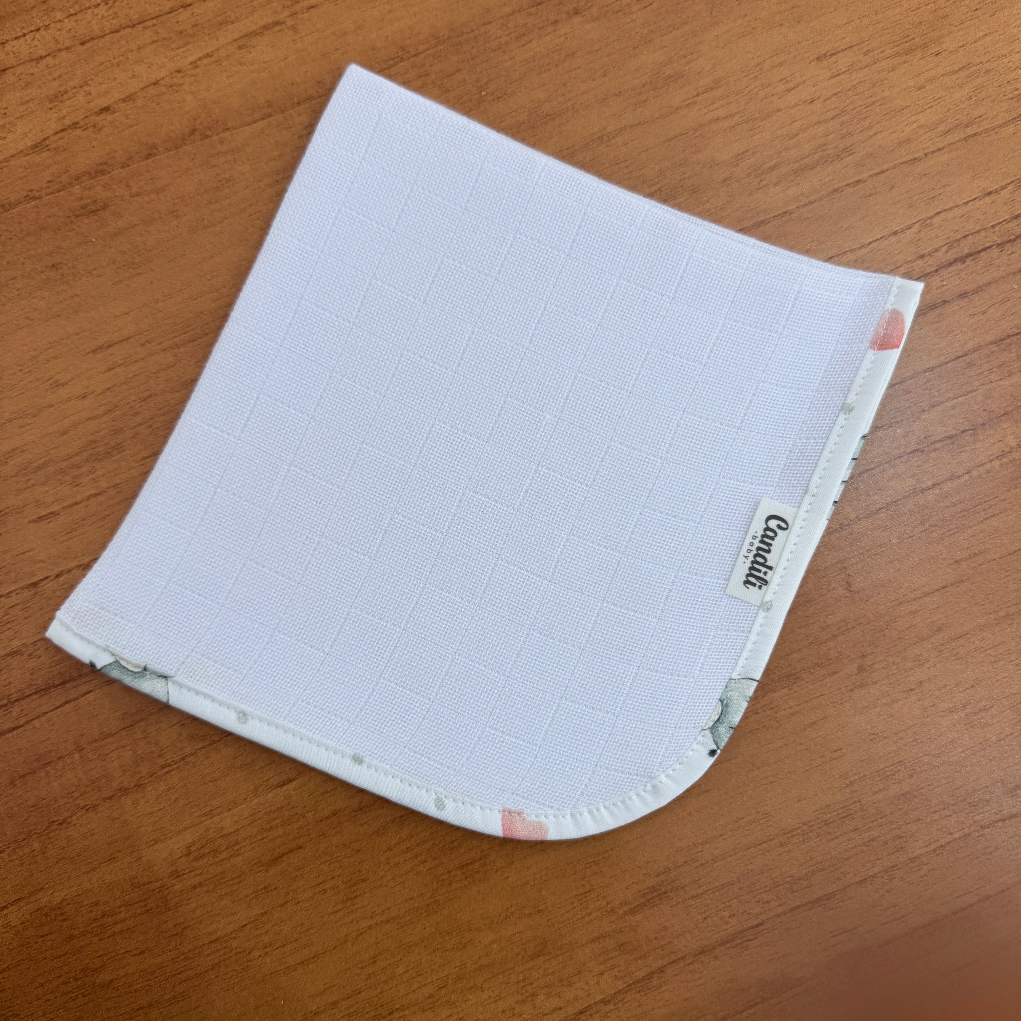 Kit Afeto 6 Peças: Fraldas de Boca, Fralda de Ombro, Fralda Multiuso e Toalha de Banho - Elefantinha