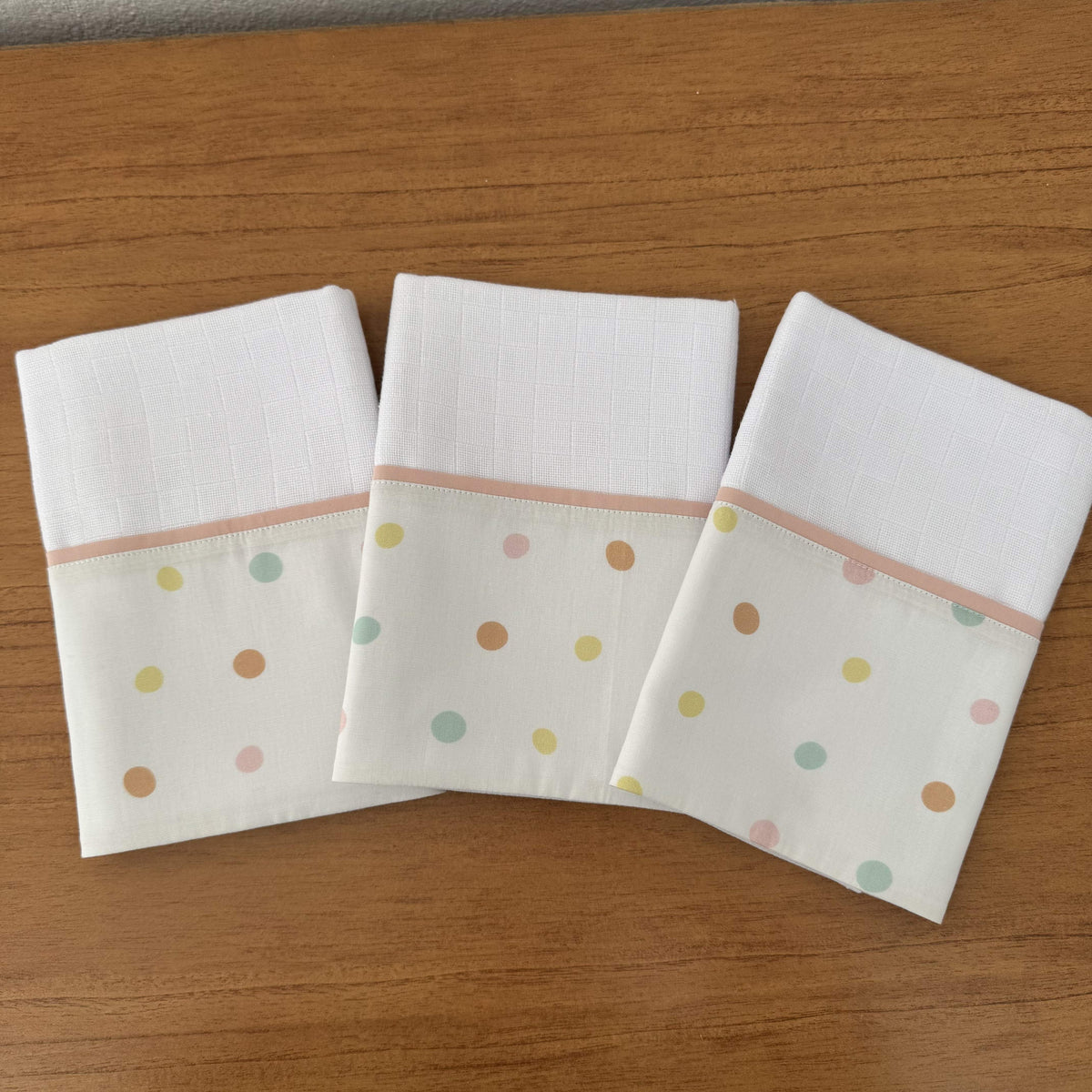 Kit Enxoval Maternidade 20 peças – Bolinhas Rosas