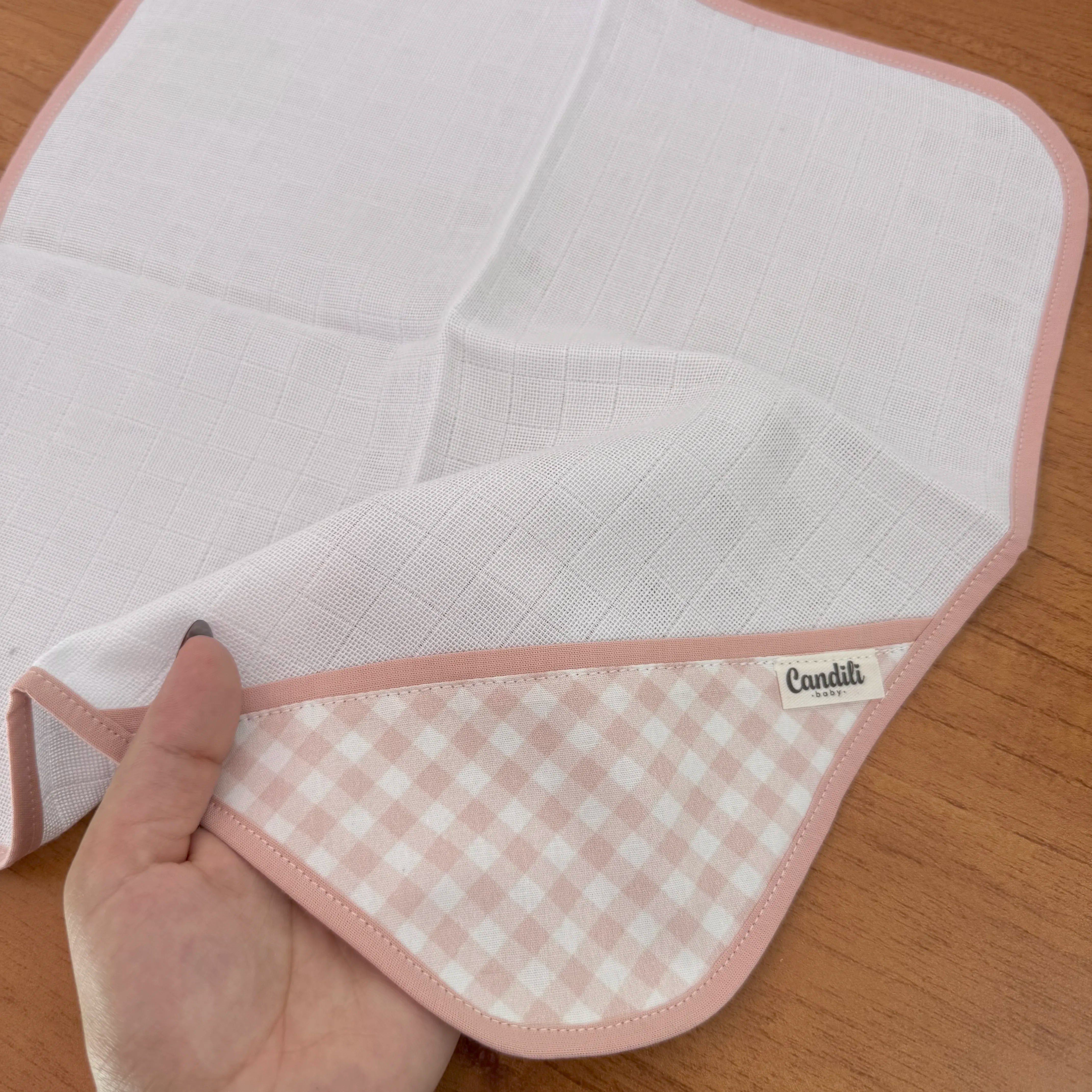 Fralda de Boca Cantinho - Xadrez Rosa