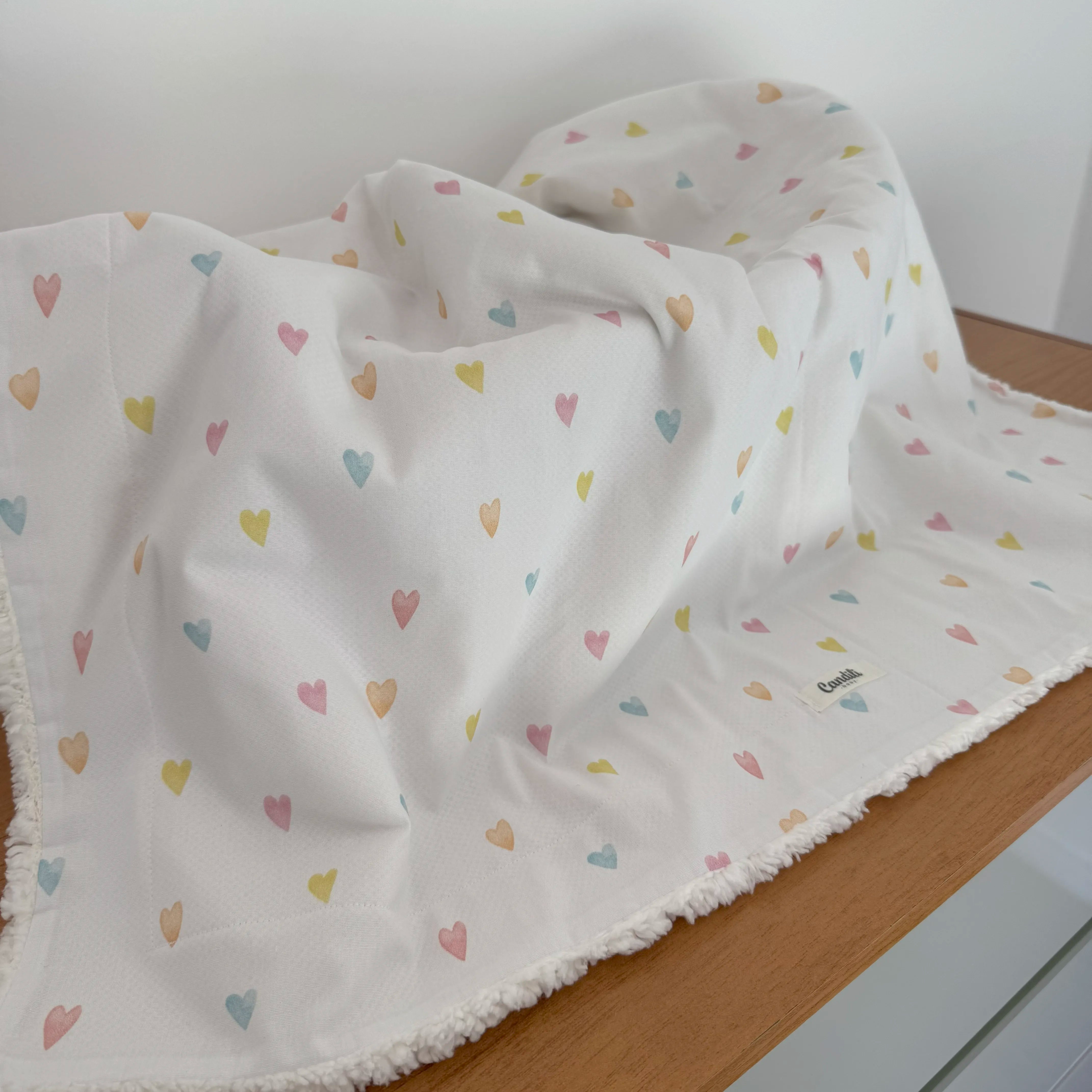 Cobertor Carneirinho - Corações Coloridos