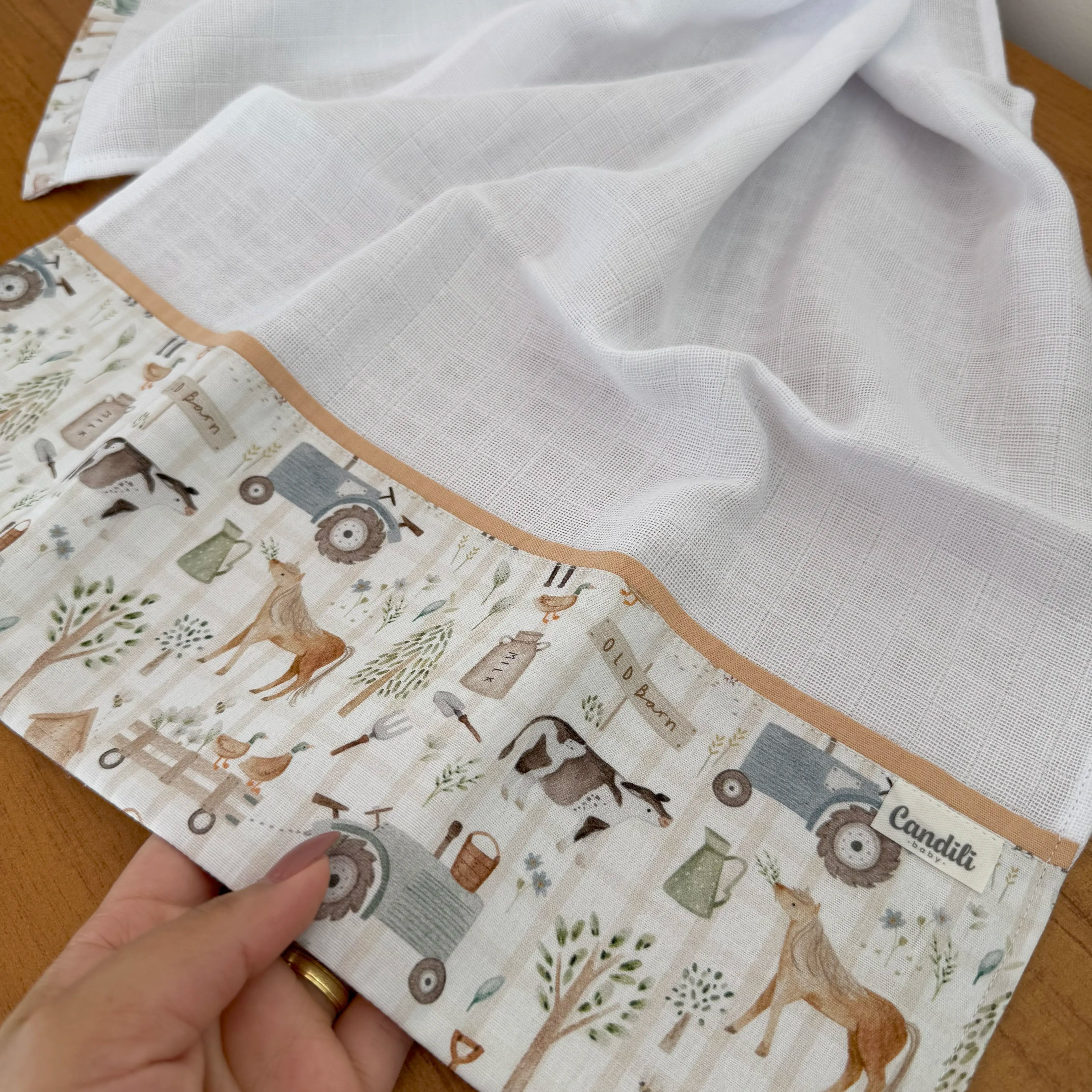 Fralda de Ombro - Fazenda Feliz