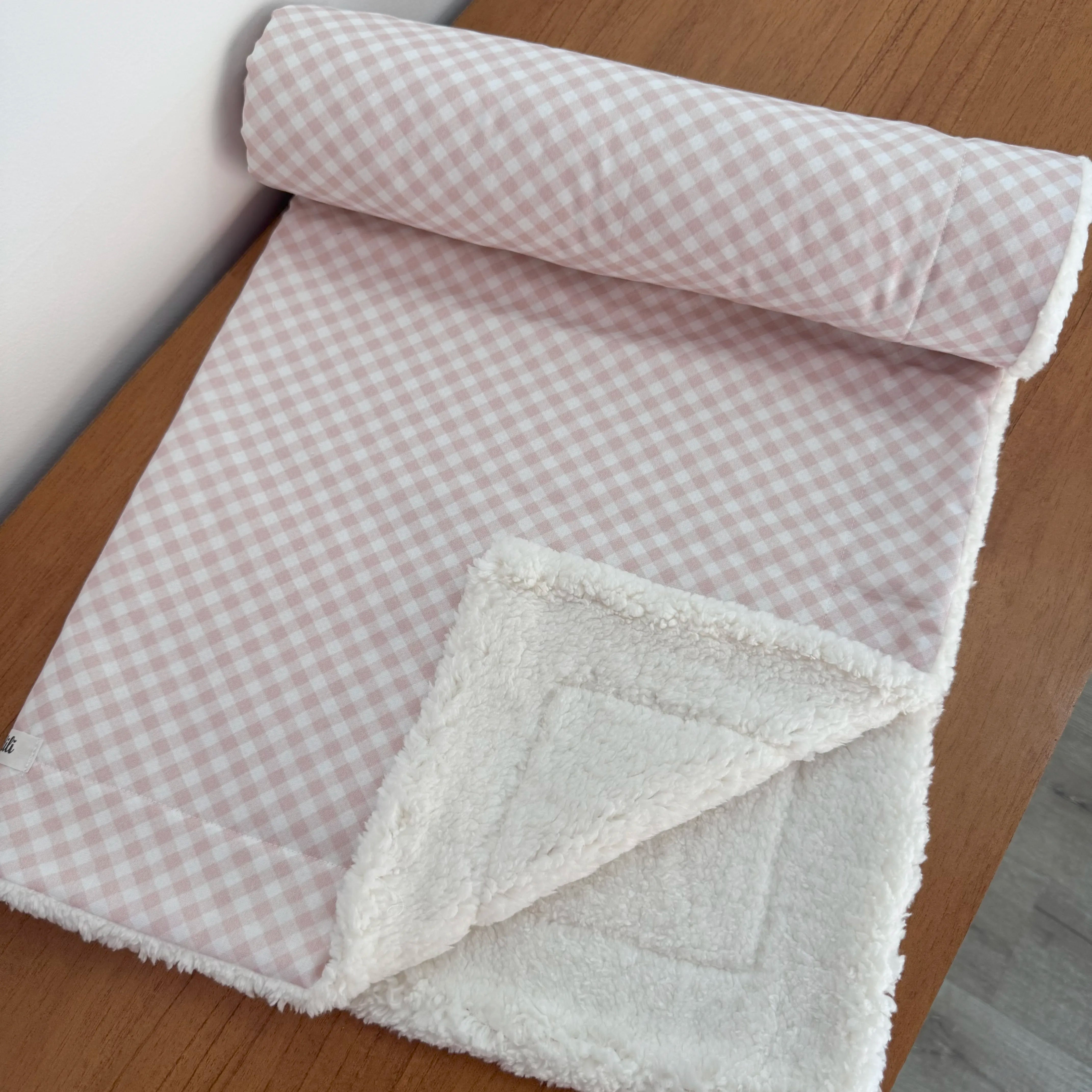 Cobertor Carneirinho - Xadrez Rosa