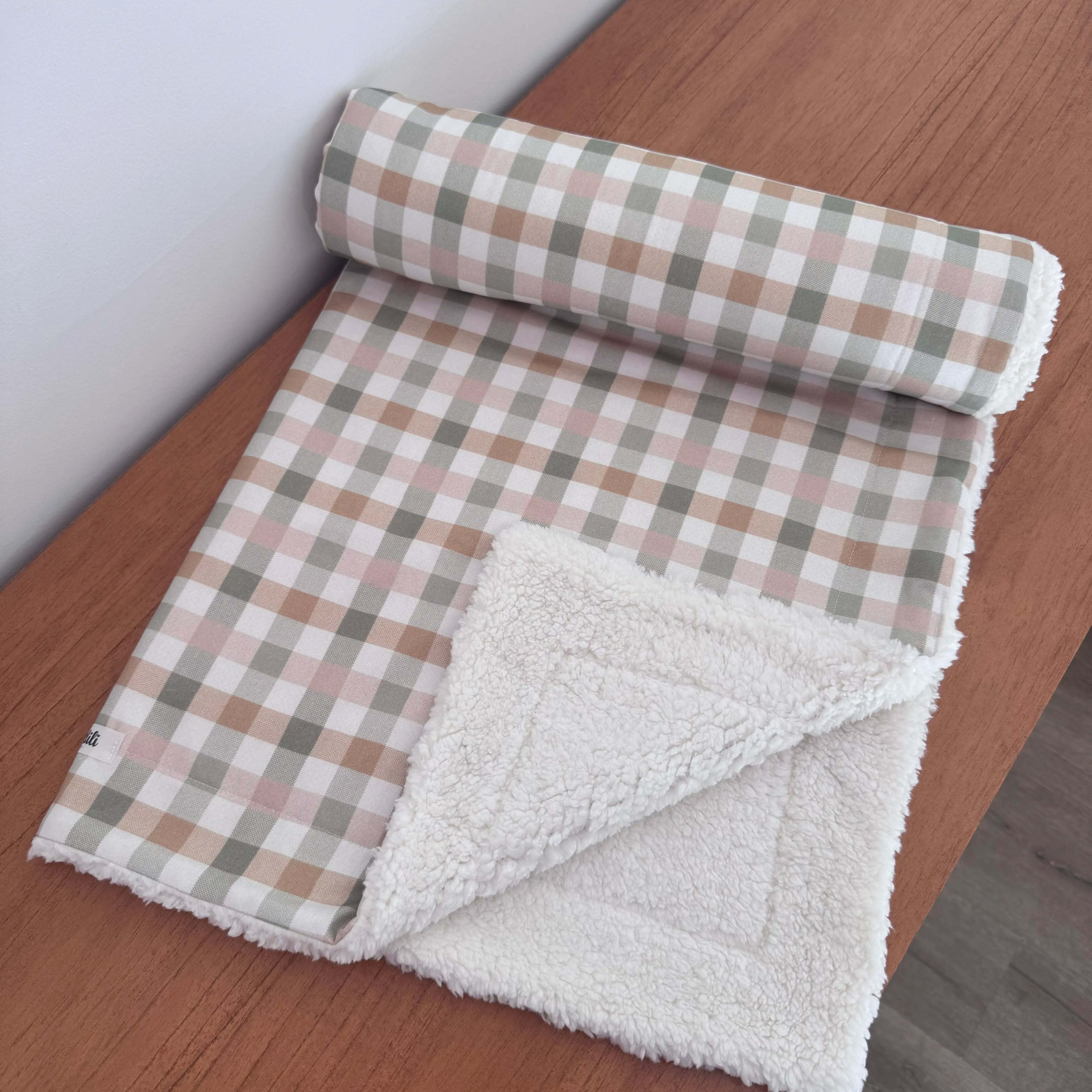 Cobertor Carneirinho - Xadrez e Cores