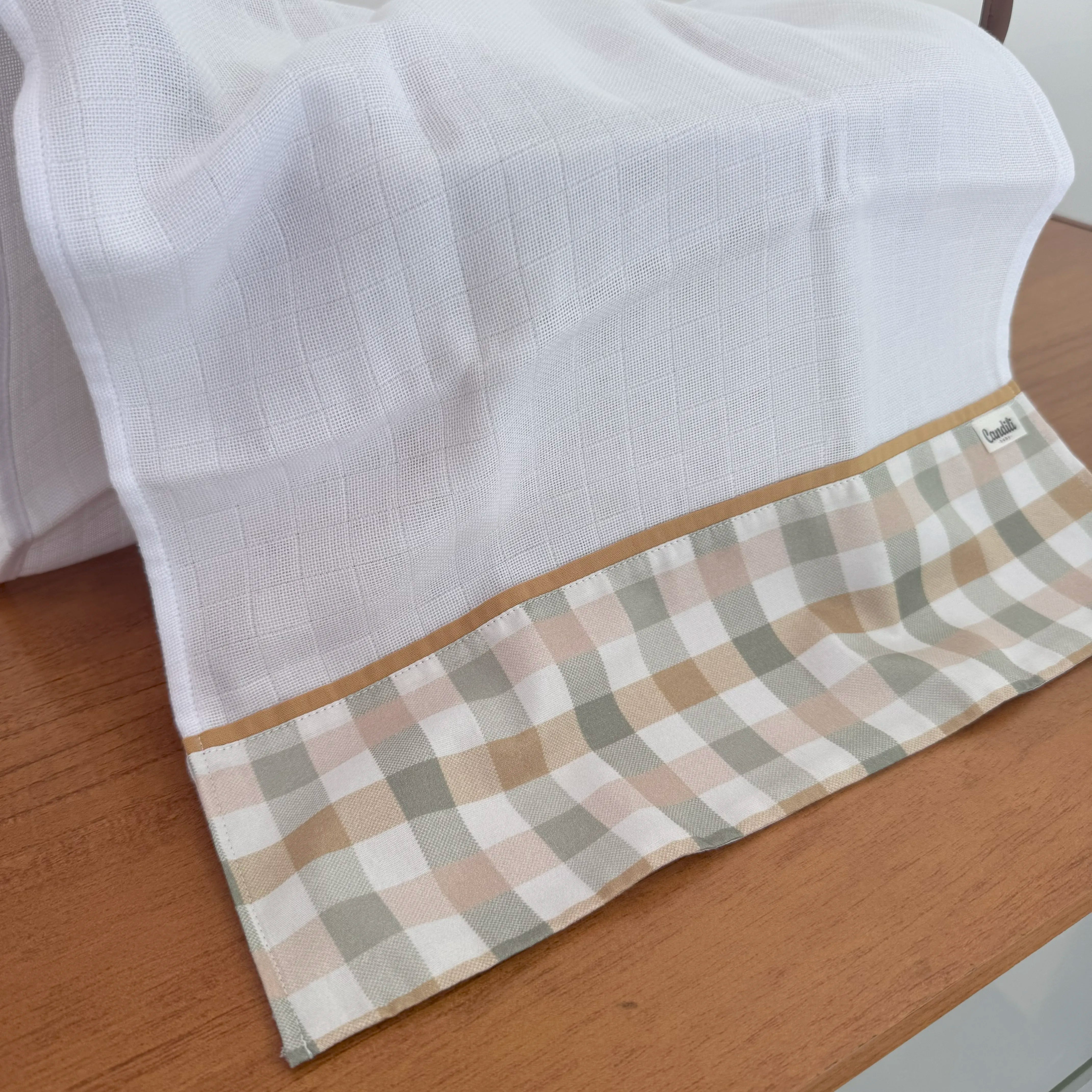 Fralda de Ombro - Xadrez e Cores