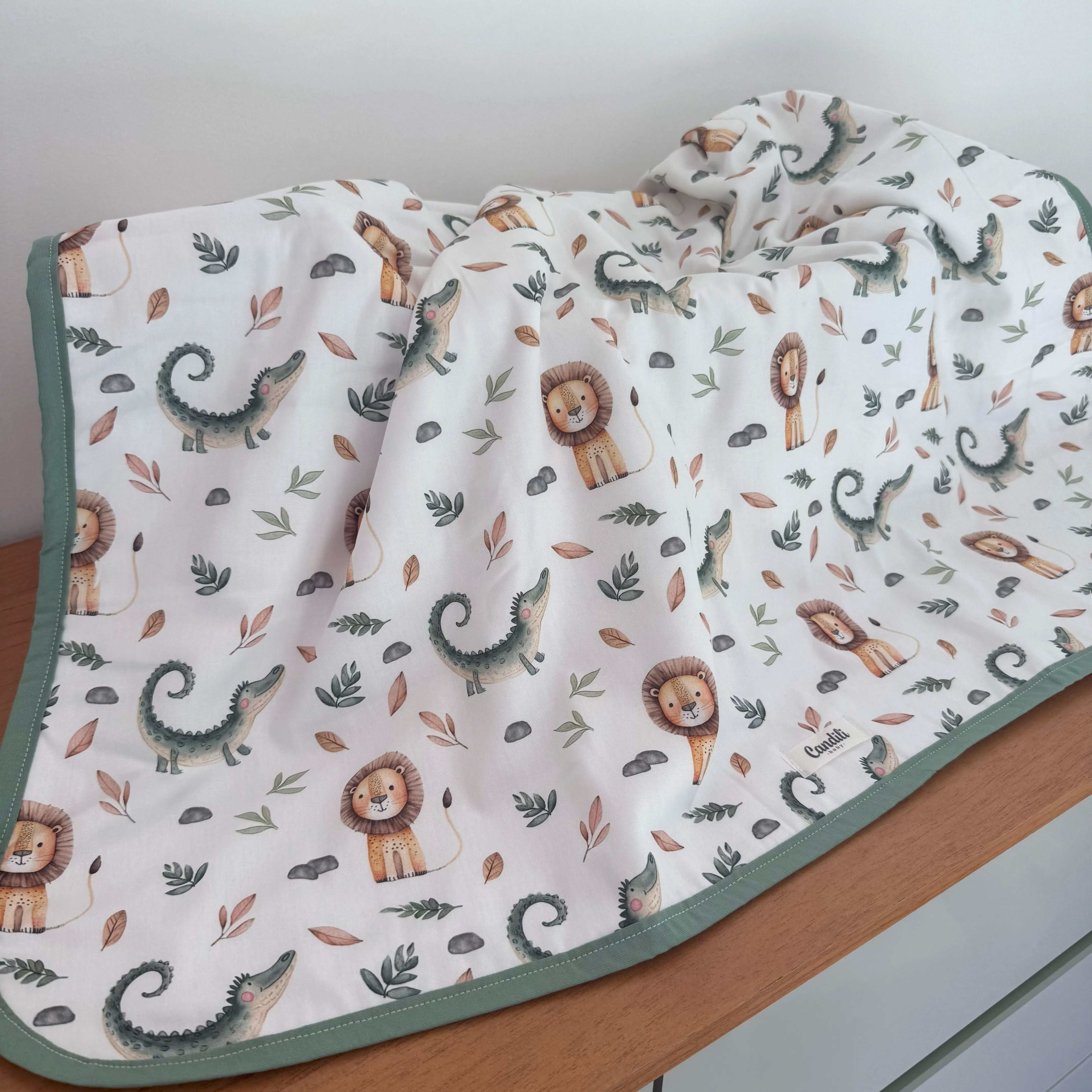 Manta Dupla Face -Leão e Jacaré