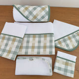 Kit Afeto 6 Peças: Fraldas de Boca, Fralda de Ombro, Fralda Multiuso e Toalha de Banho - Xadrez Verde