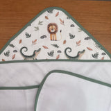 Toalha Fralda de Banho com Capuz Premium - Leão e Jacaré
