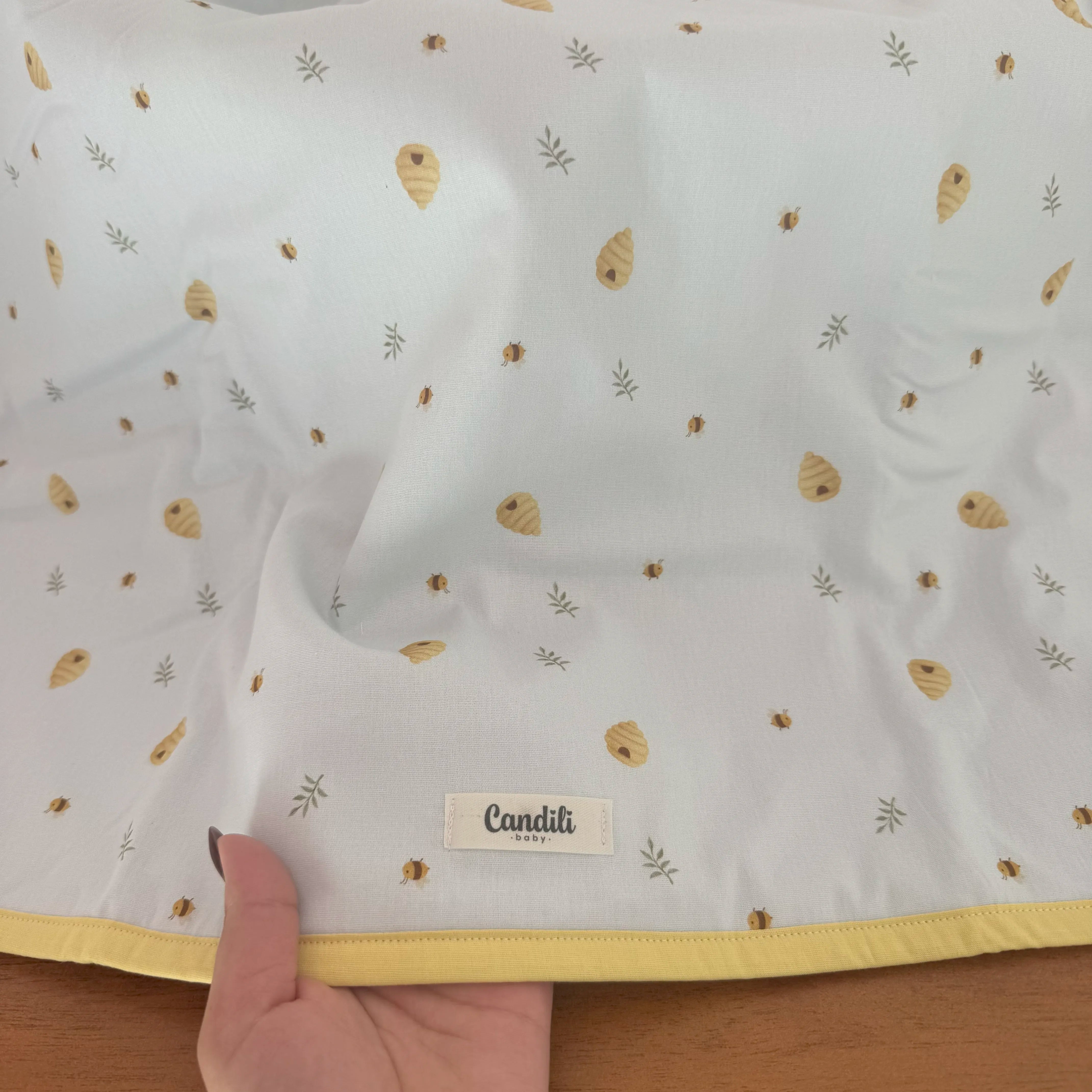 Manta Dupla Face - Abelhas e Colmeias