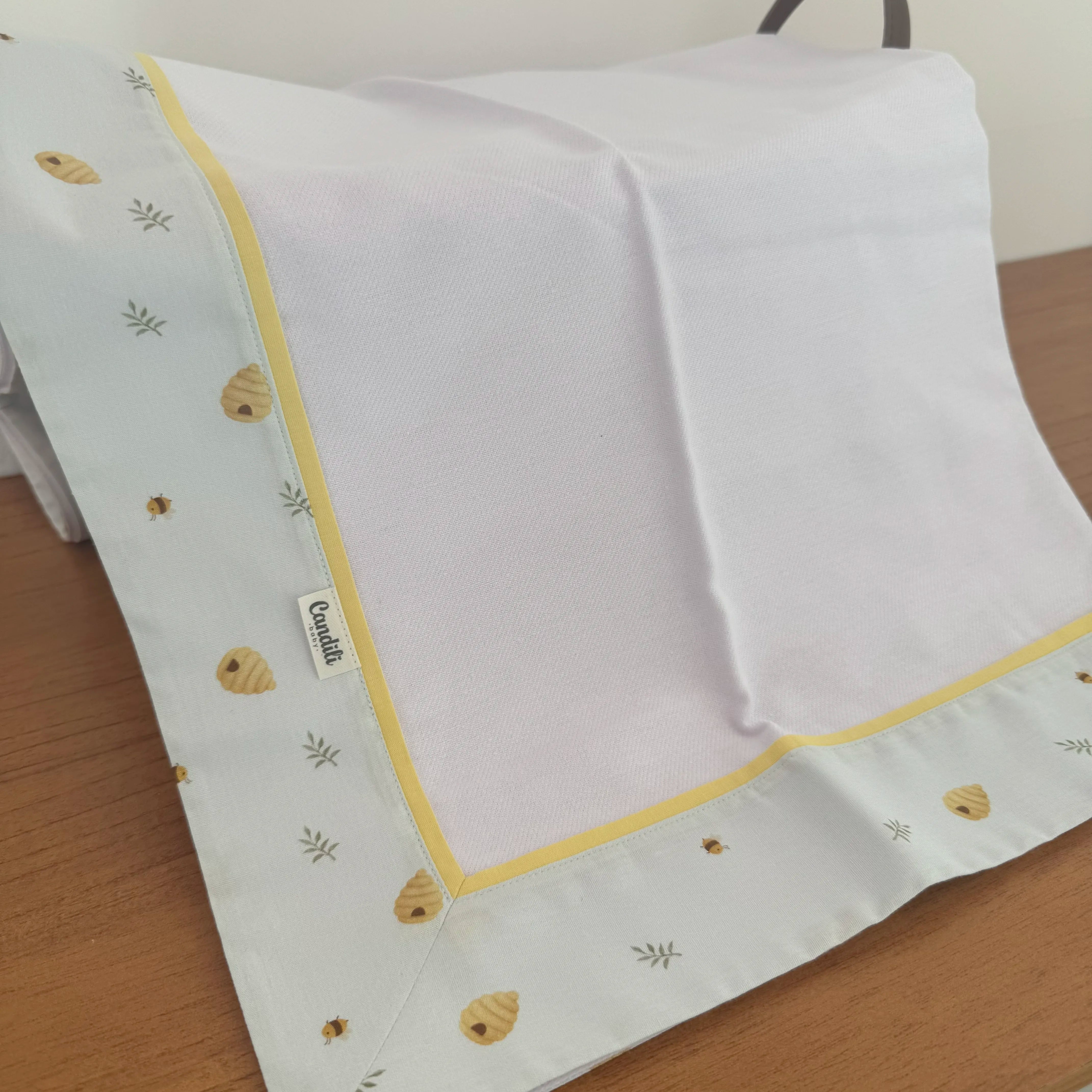 Cueiro Flanelado - Abelhas e Colmeias