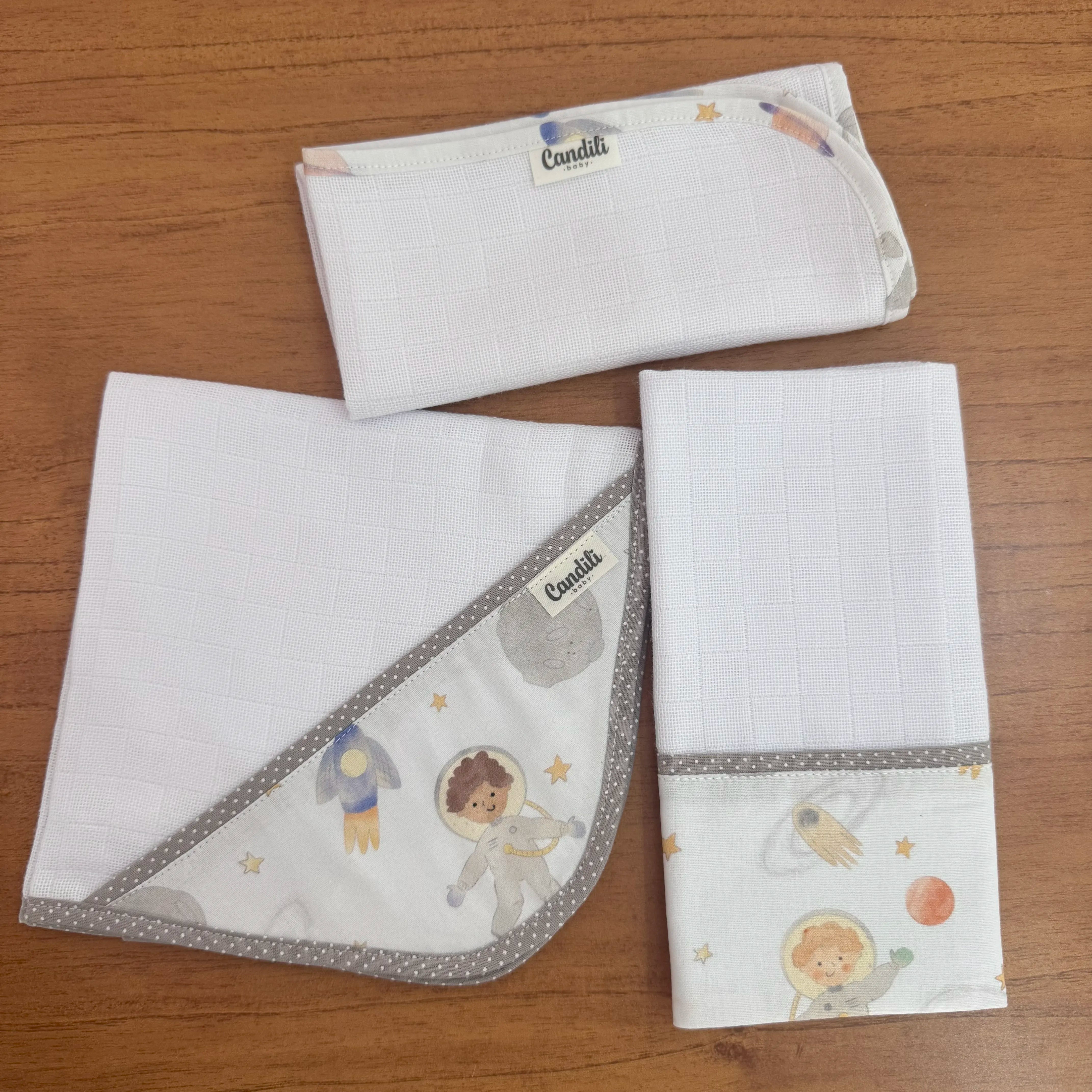 Kit Fraldas de Boca 3 Peças - Pequeno Astronauta