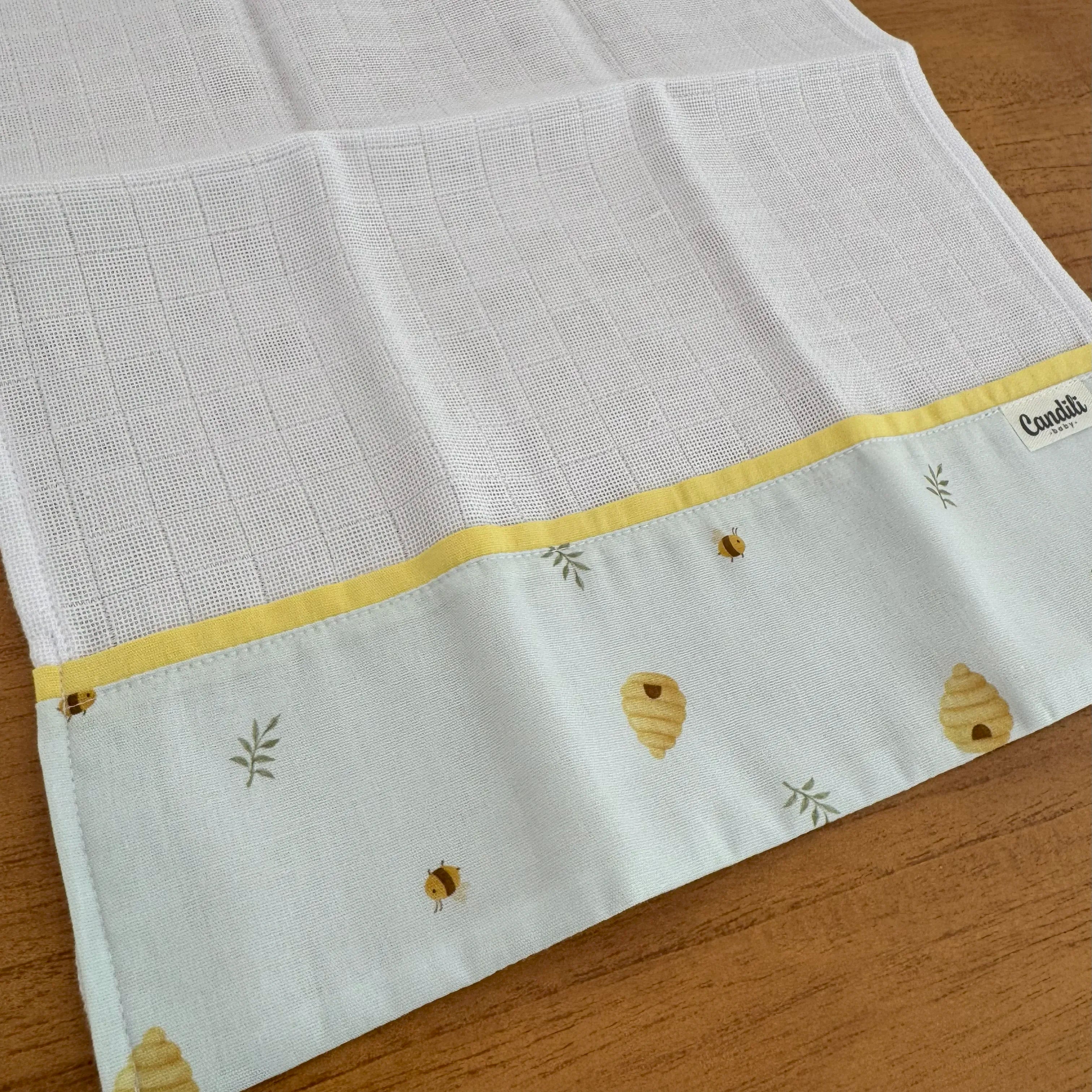 Fralda de Boca Barradinho - Abelhas e Colmeias