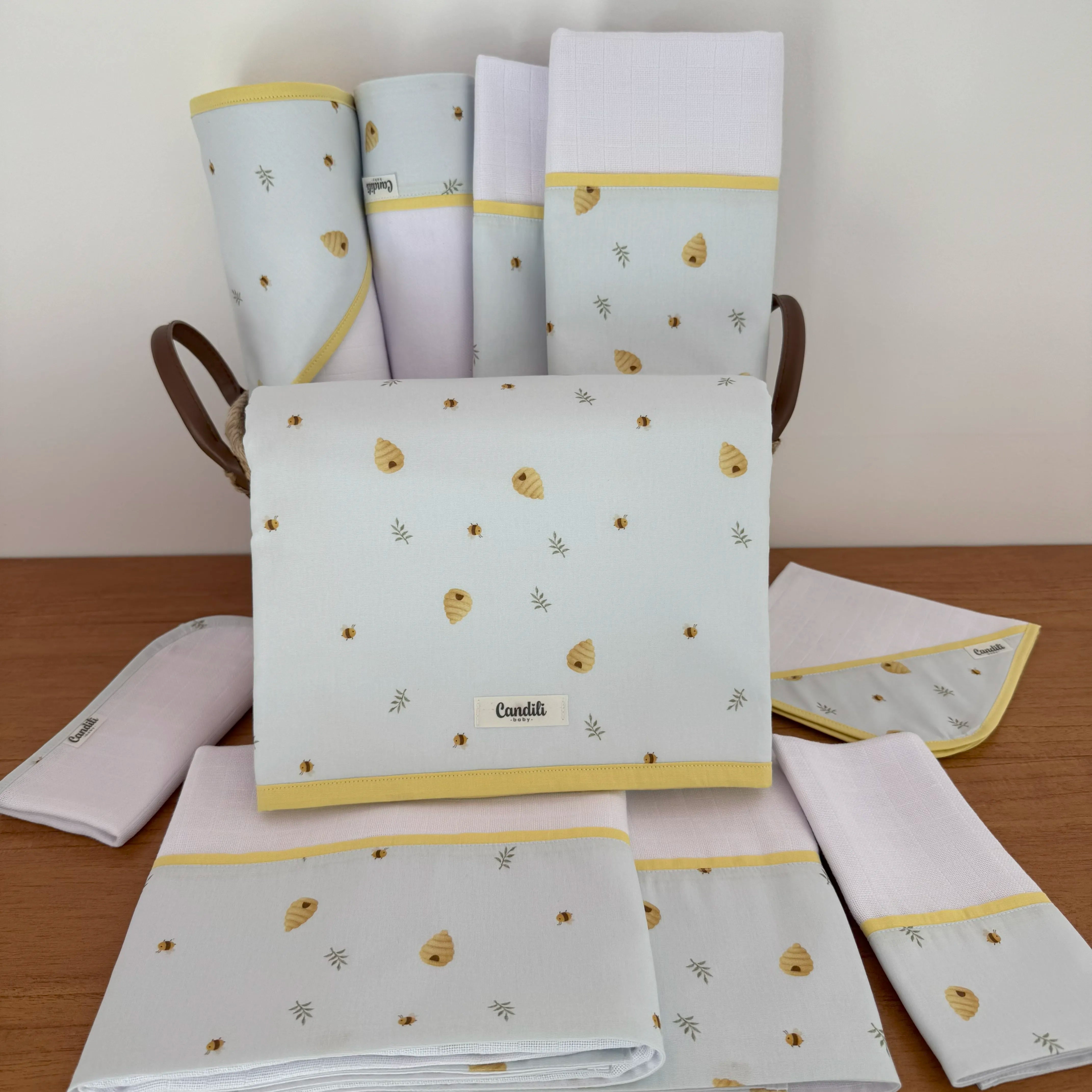 Kit Ternura 10 peças - Abelhas e Colmeias