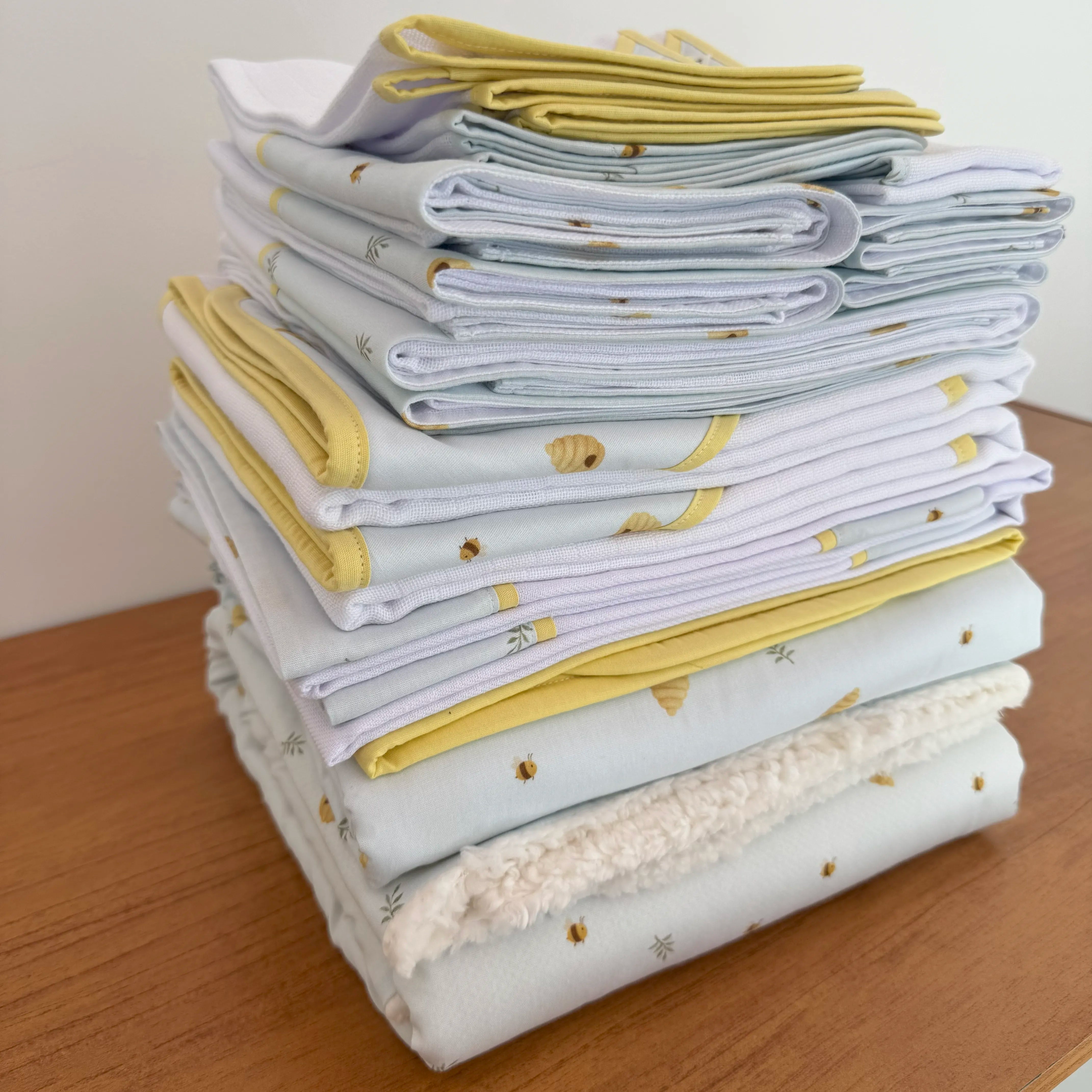 Kit Maternidade 20 peças - Abelhas e Colmeias