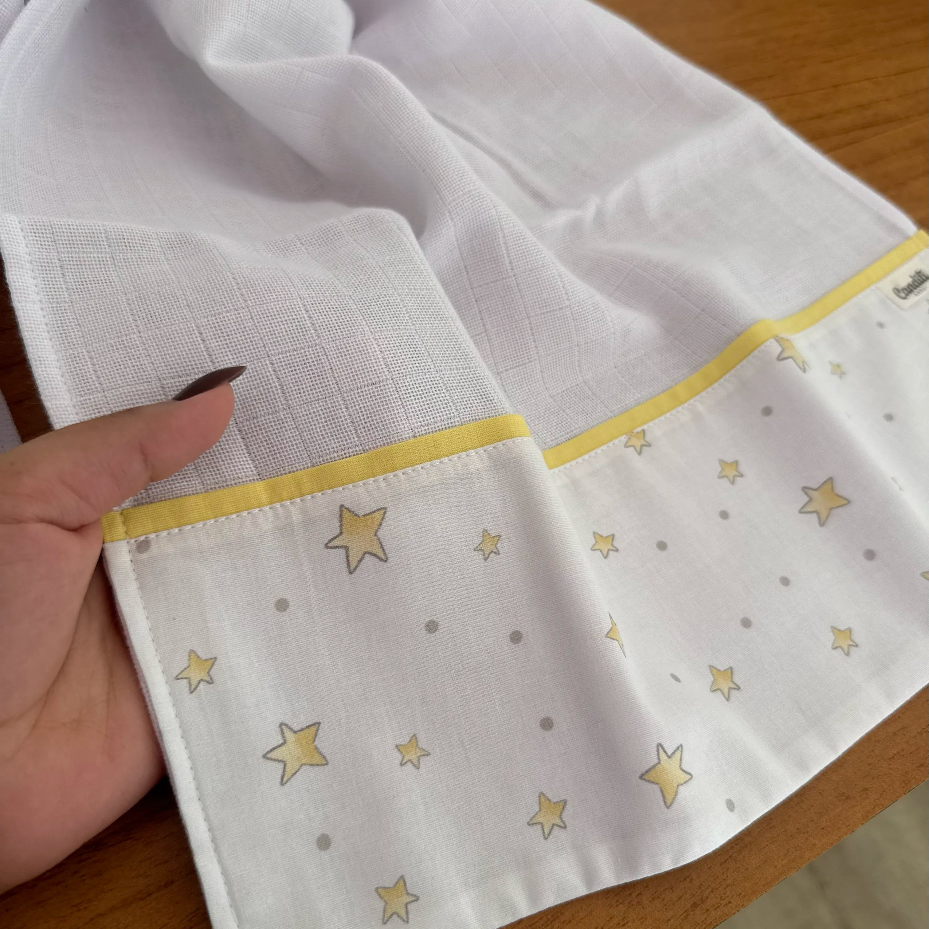 Fralda de Ombro - Estrelinhas