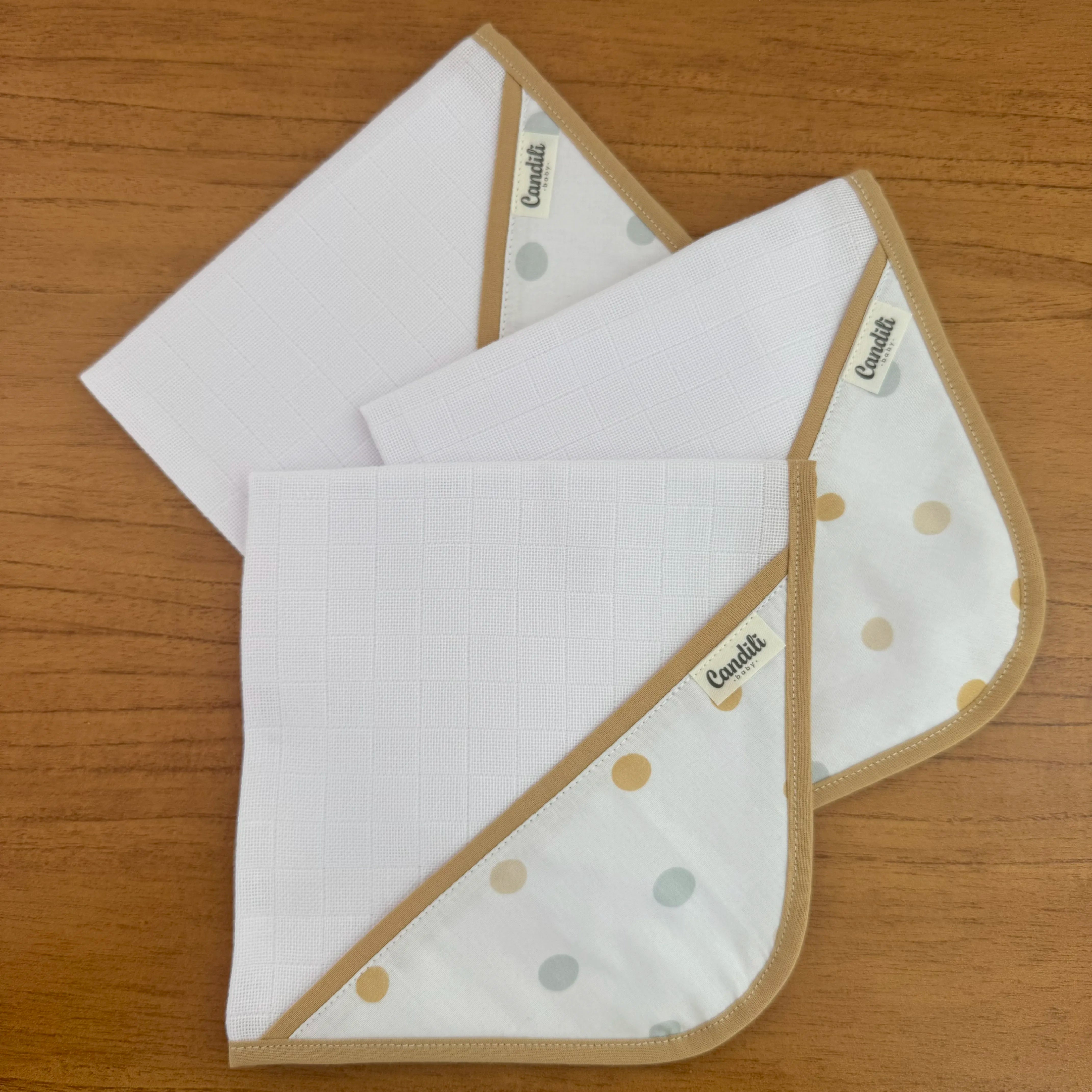 Kit Maternidade 20 peças - Bolinhas Neutras