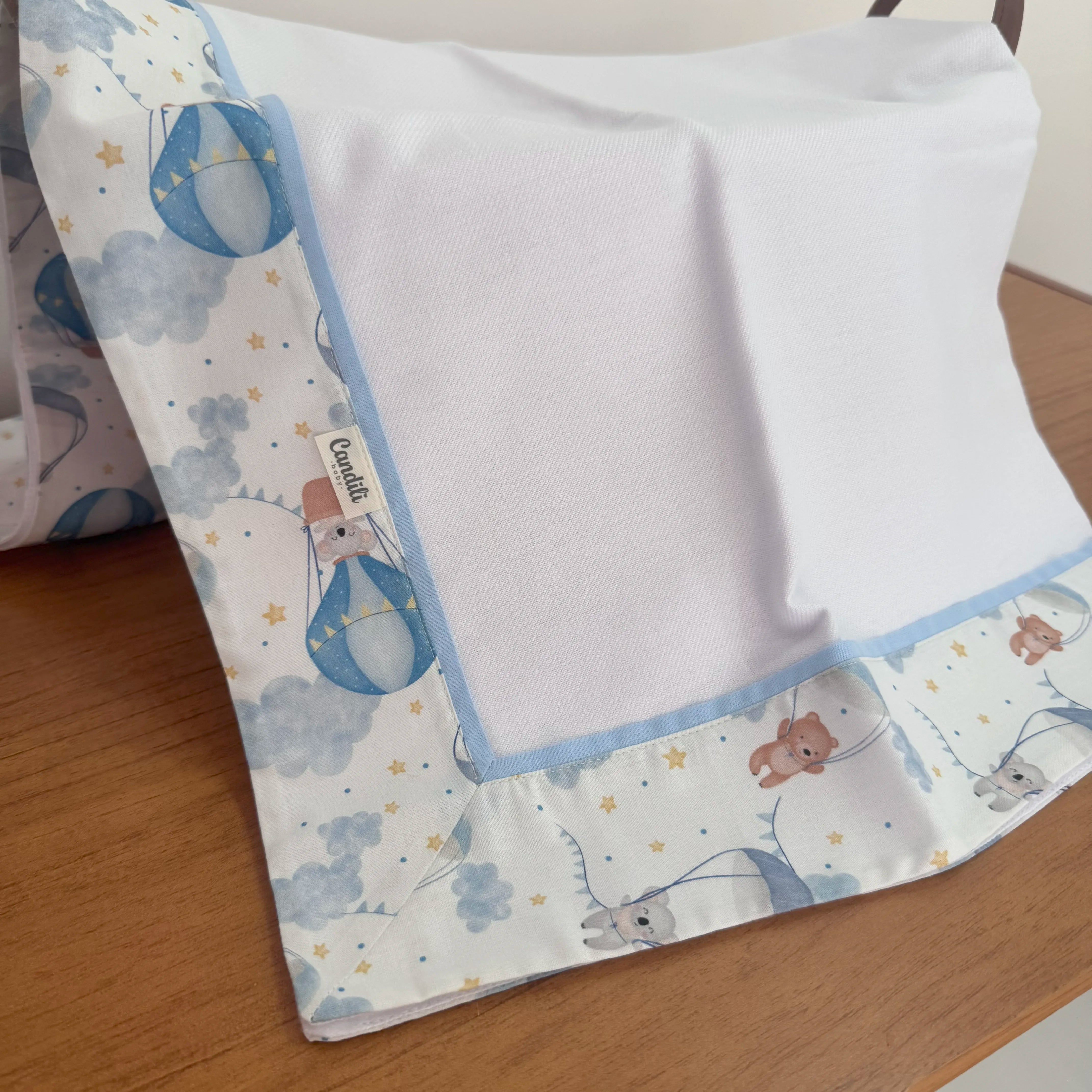 Cueiro Flanelado - Balões e Paraquedas Azul