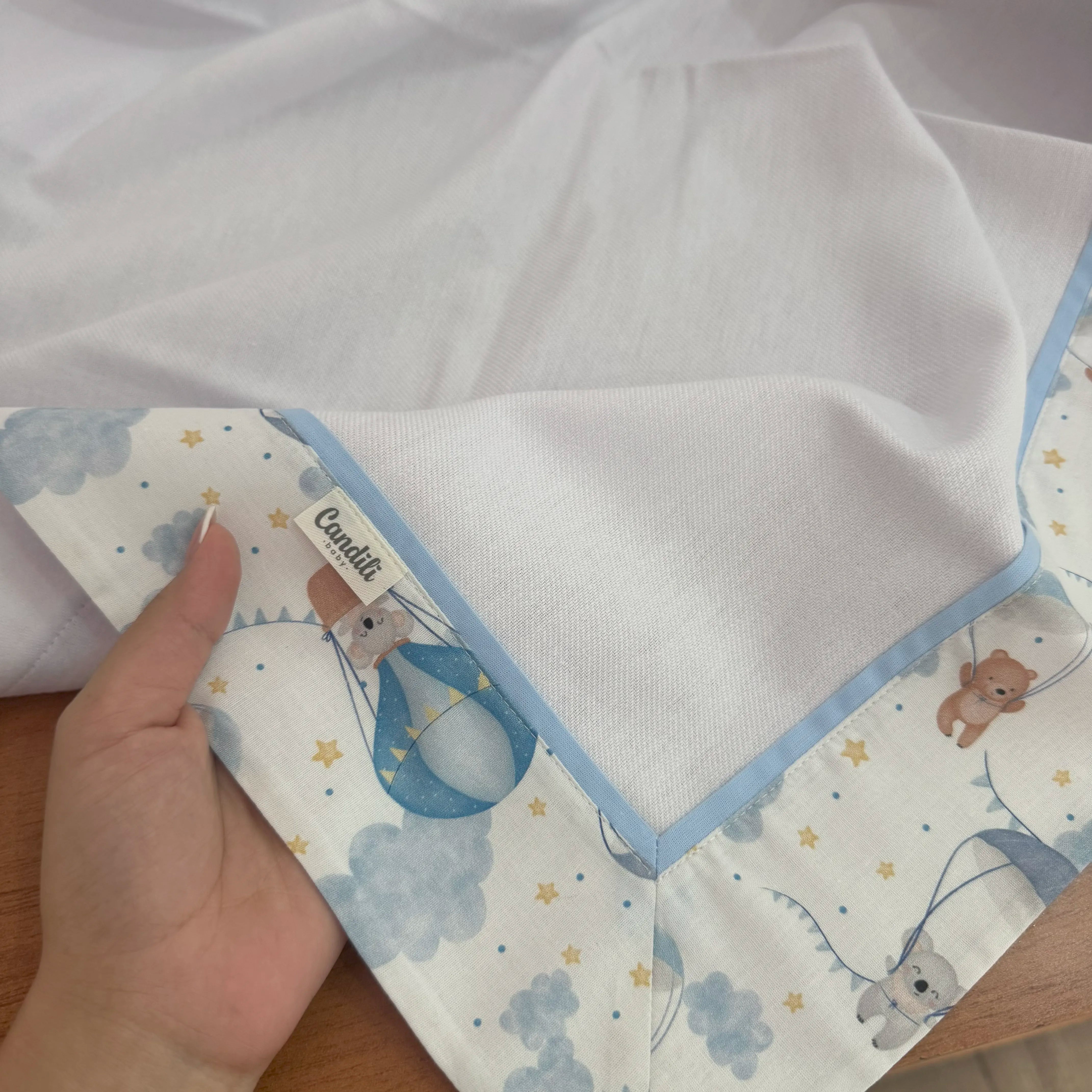 Cueiro Flanelado - Balões e Paraquedas Azul