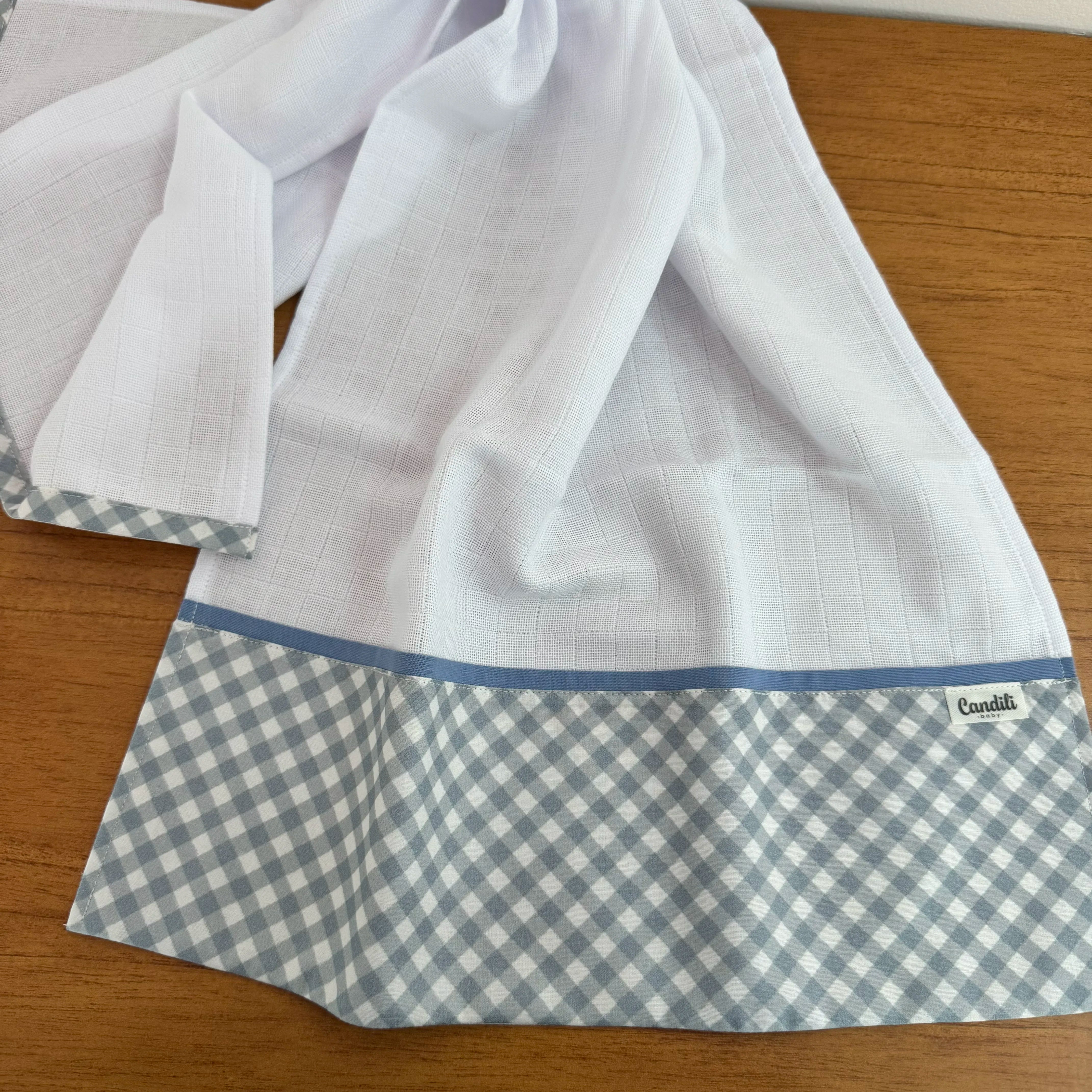 Fralda de Ombro - Xadrez Azul