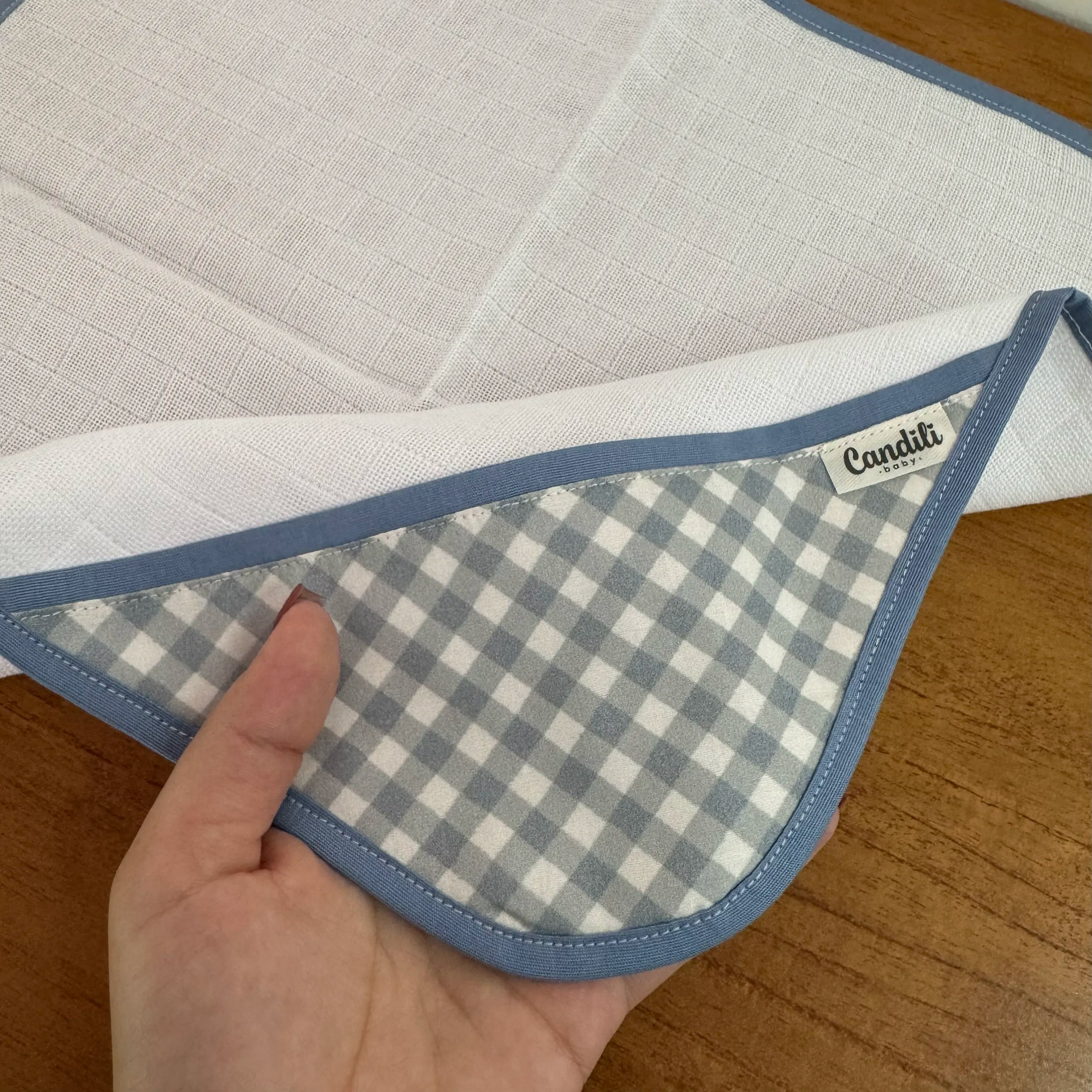 Fralda de Boca Cantinho - Xadrez Azul