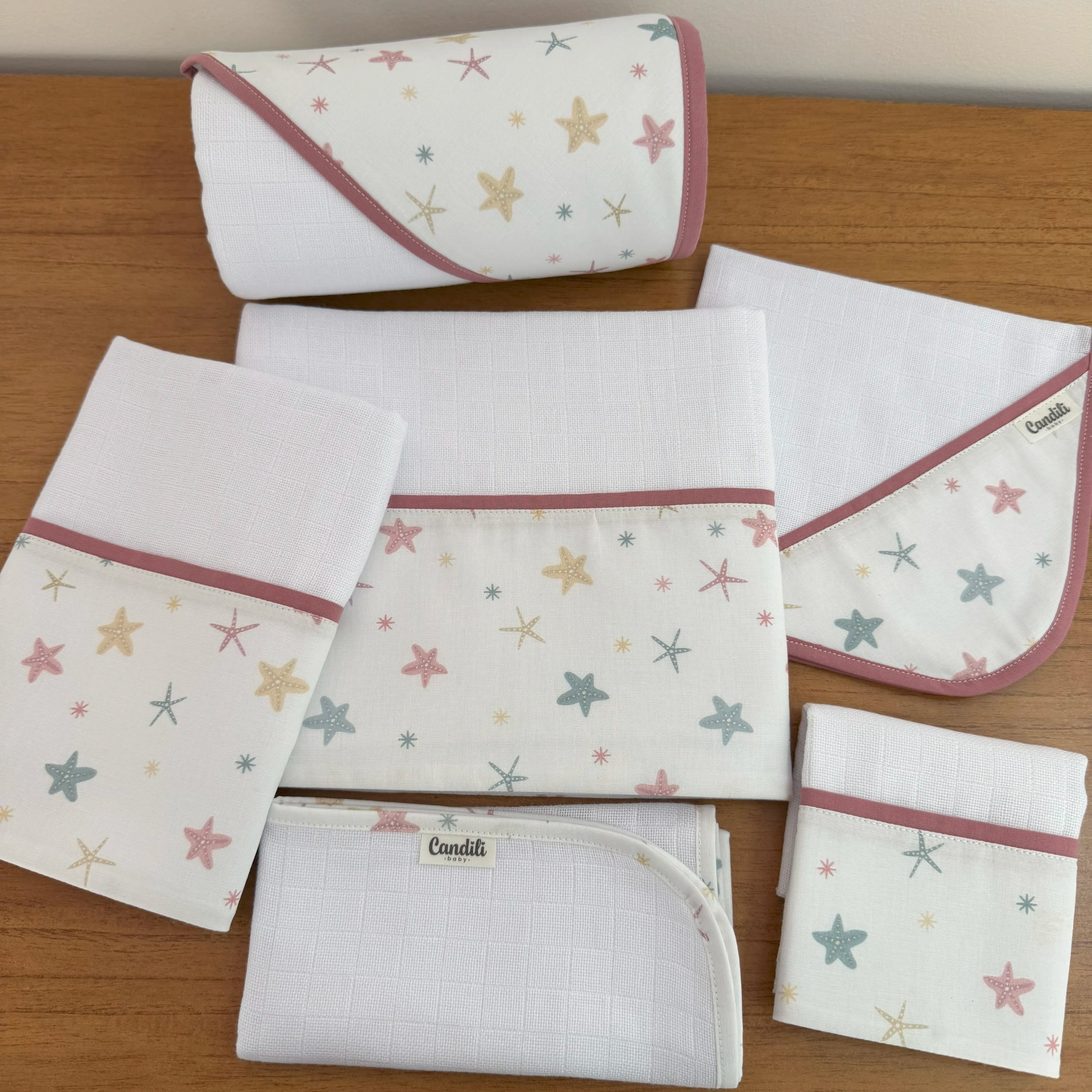 Kit Afeto 6 Peças: Fraldas de Boca, Fralda de Ombro, Fralda Multiuso e Toalha de Banho - Estrela do Mar