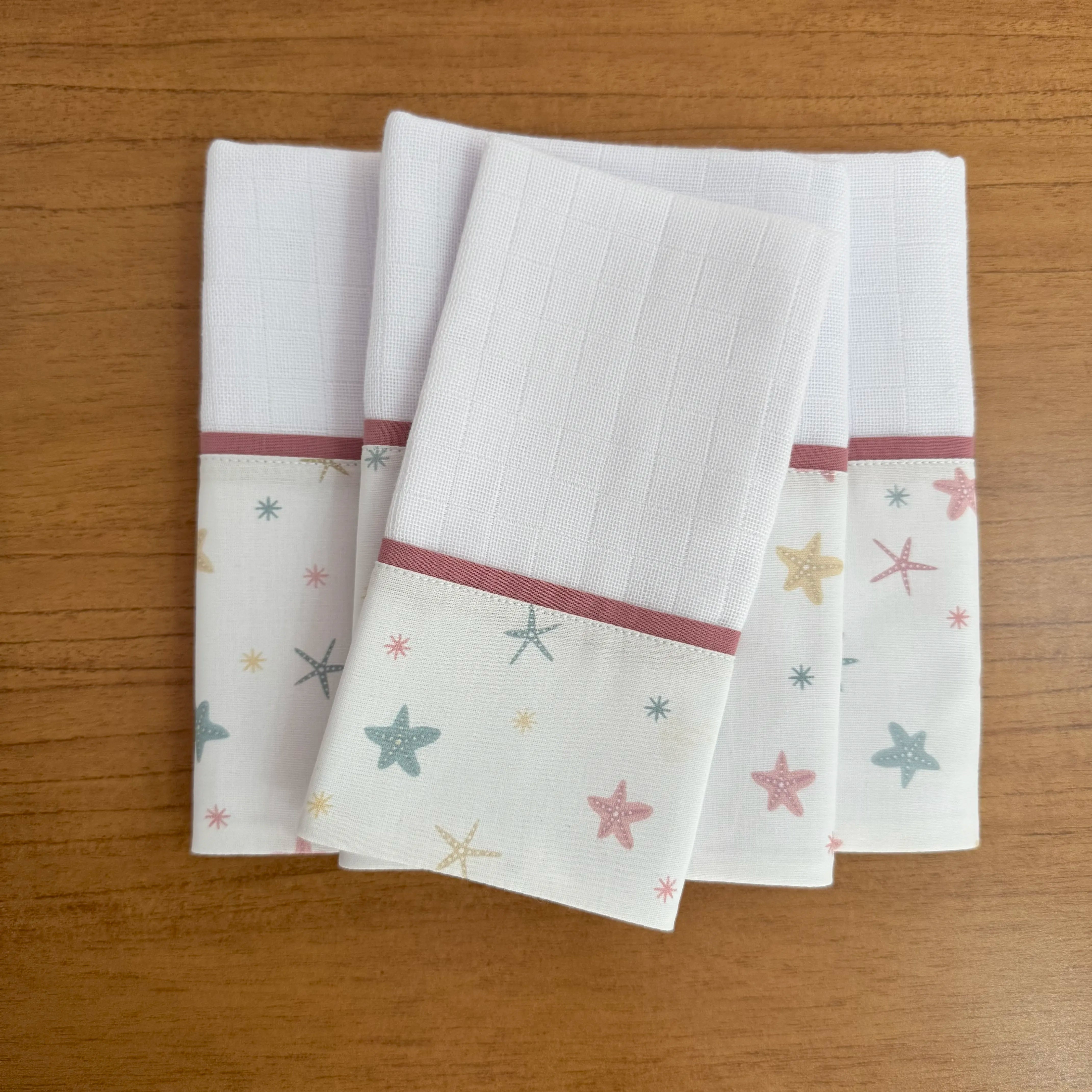 Kit Passeio 3 Peças: Fralda de Boca, Fralda de Ombro e Fralda Multiuso - Estrela do Mar