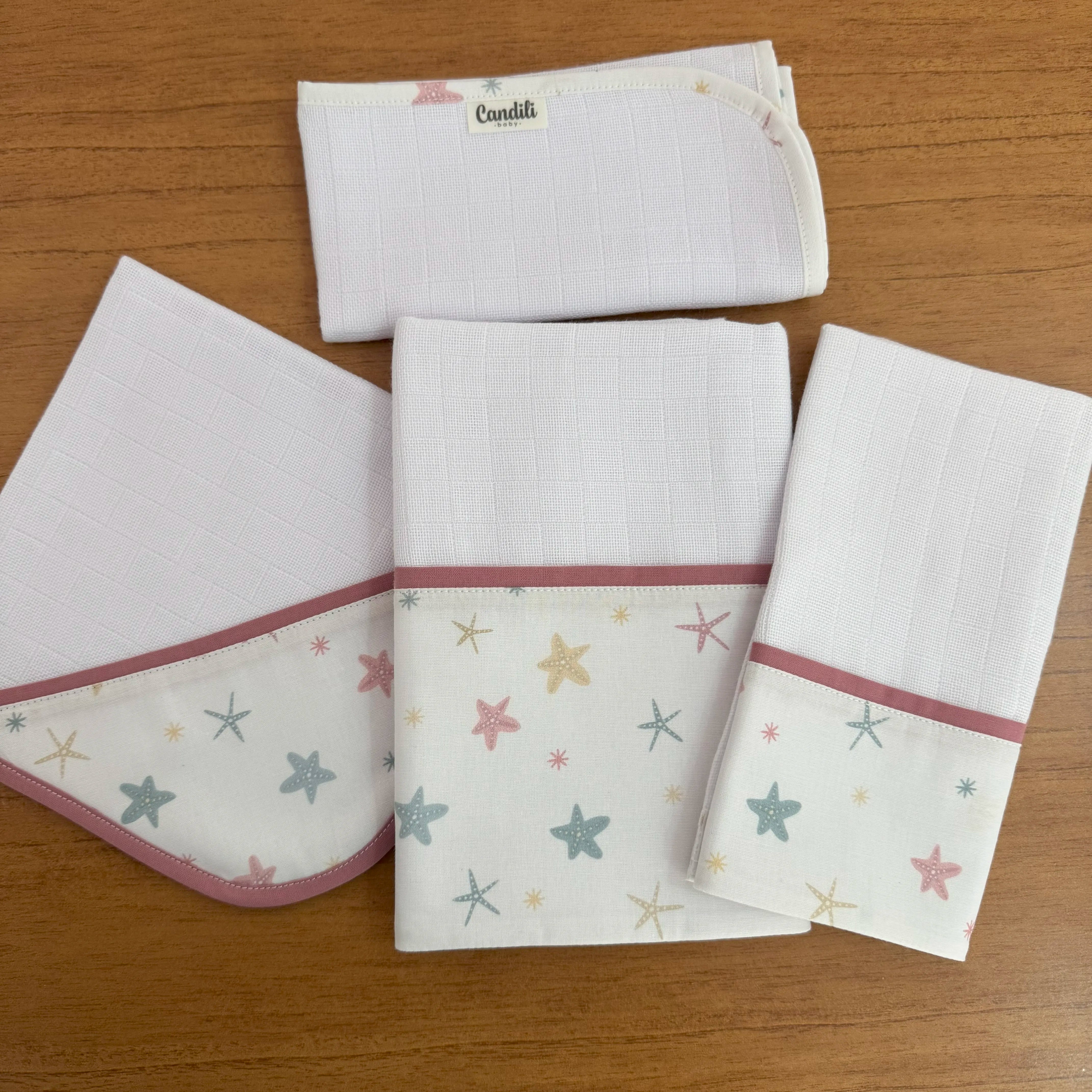 Kit Encanto 4 Peças: Fraldas de Boca e Fralda de Ombro- Estrela do Mar