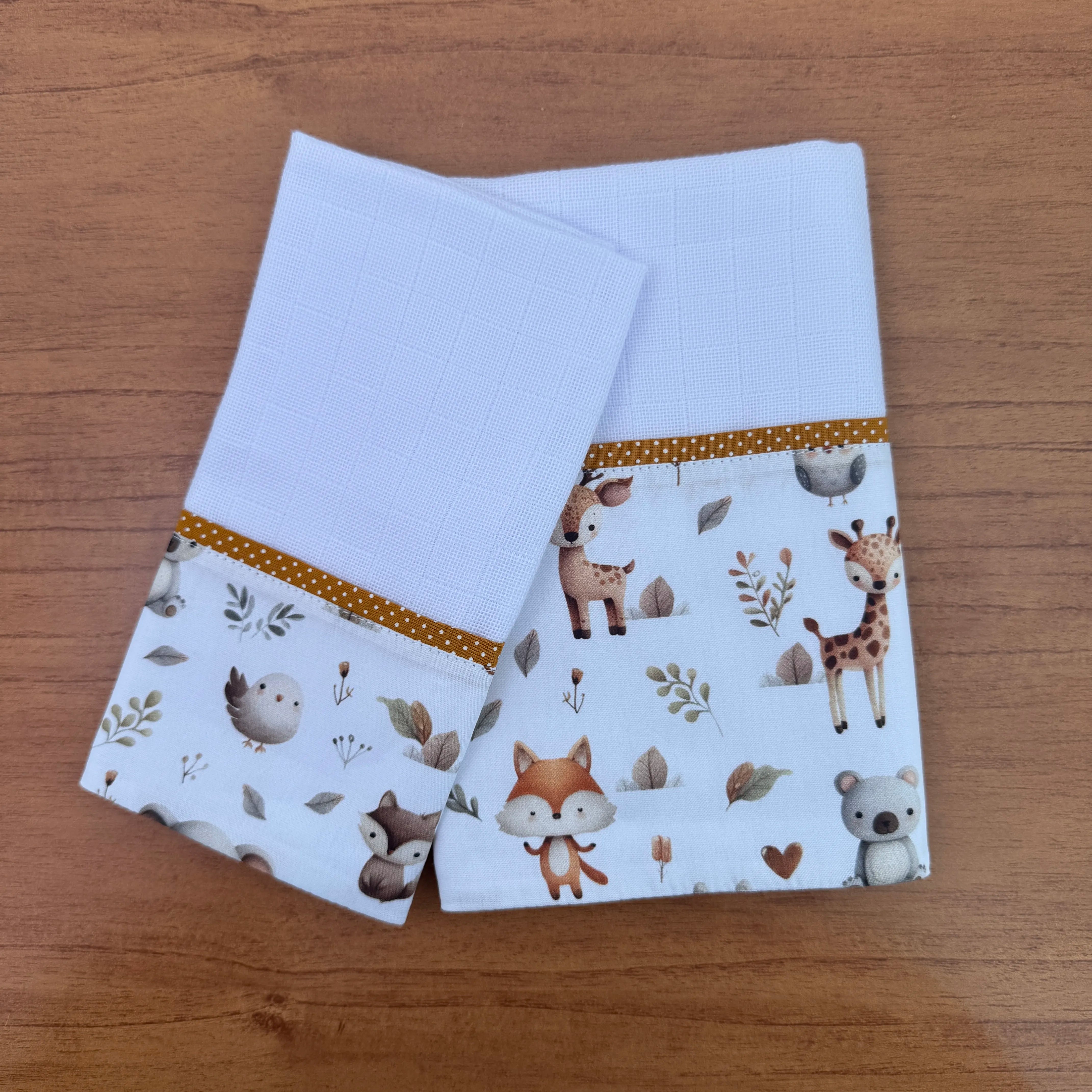 Kit Amamentação 2 Peças: Fralda de Ombro e Fralda de Boca - Bichinhos na Floresta