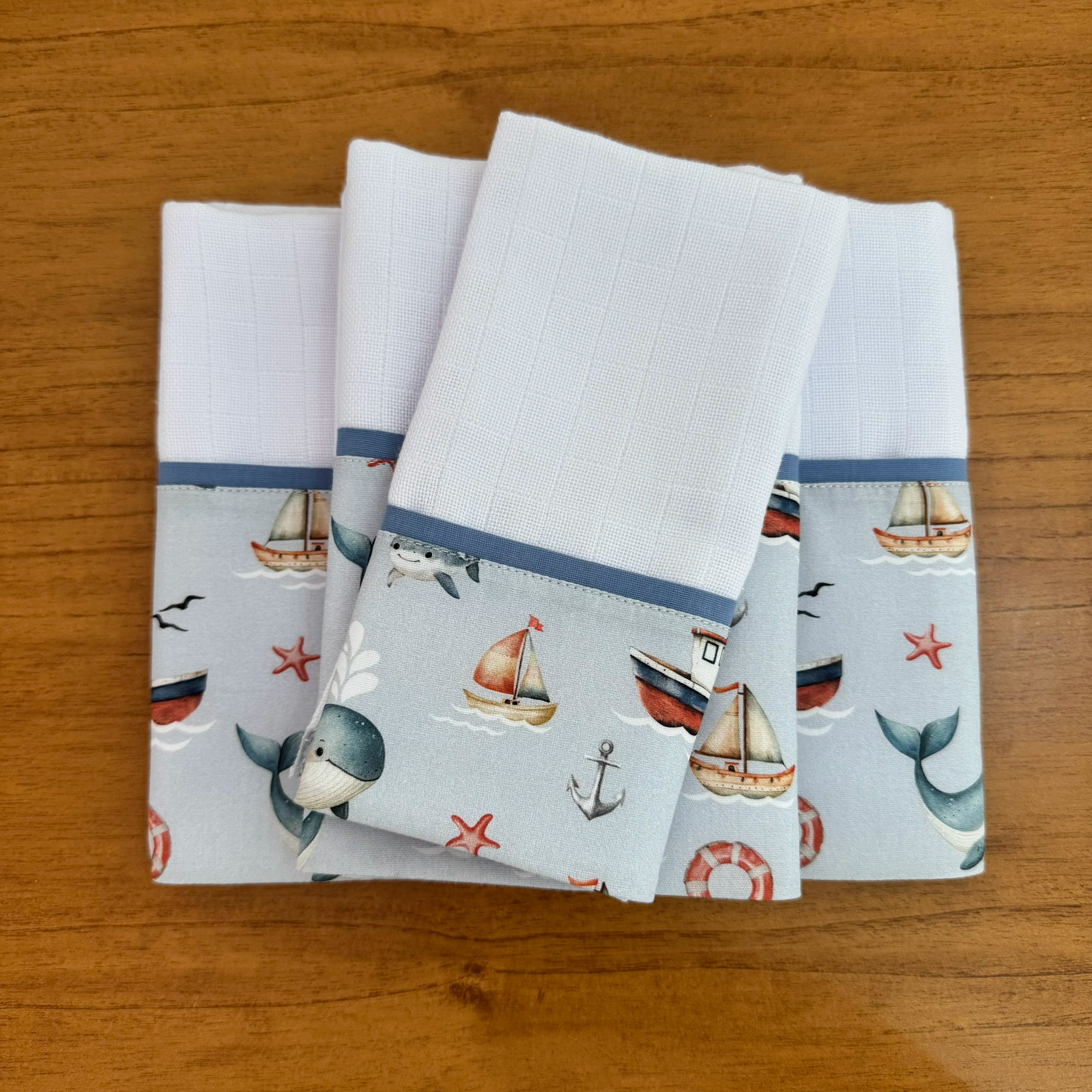 Kit Passeio 3 Peças: Fralda de Boca, Fralda de Ombro e Fralda Multiuso - Marinha