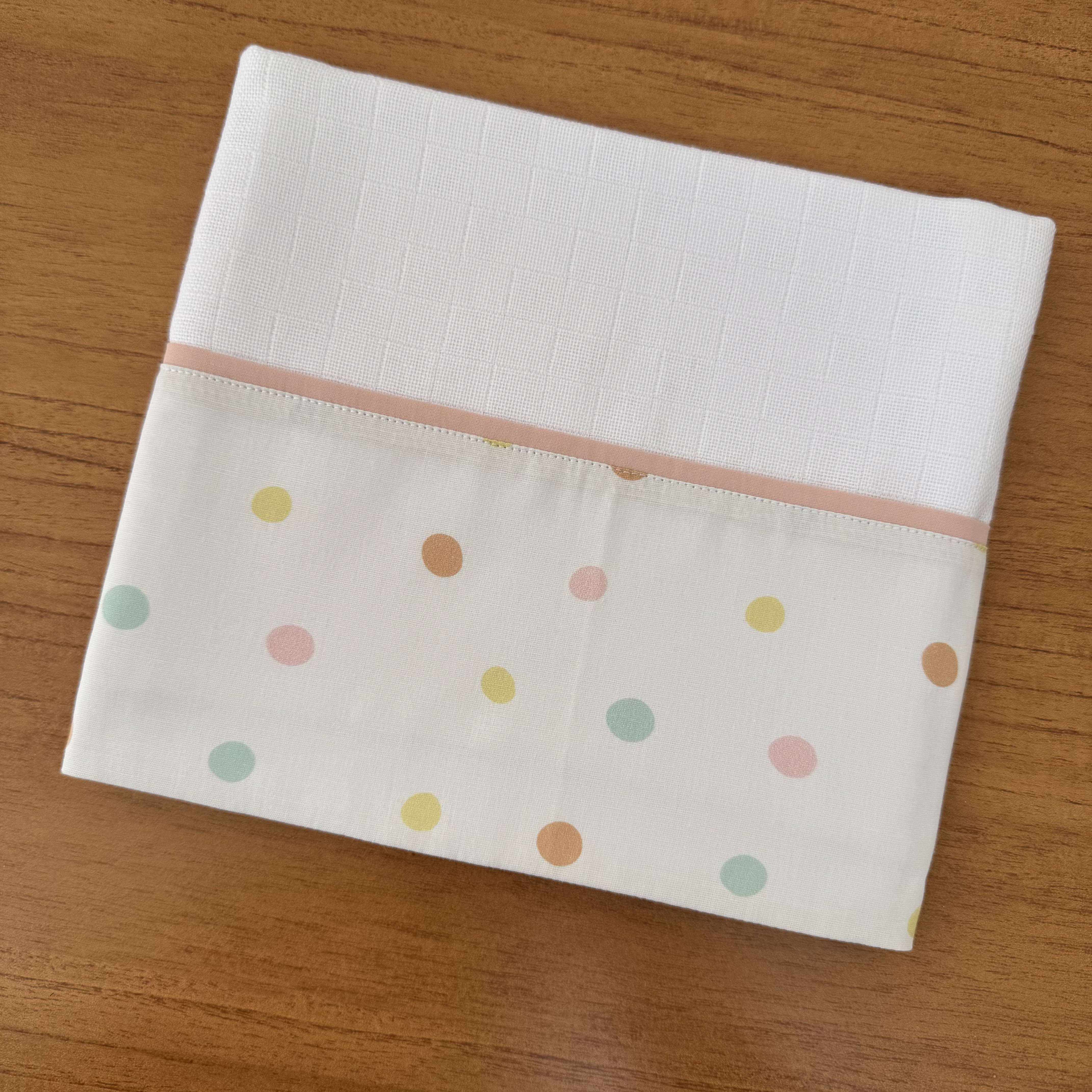 Kit Passeio 3 Peças: Fralda de Boca, Fralda de Ombro e Fralda Multiuso - Bolinhas Rosas