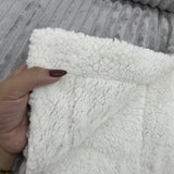 Cobertor Fleece Canelado Cinza