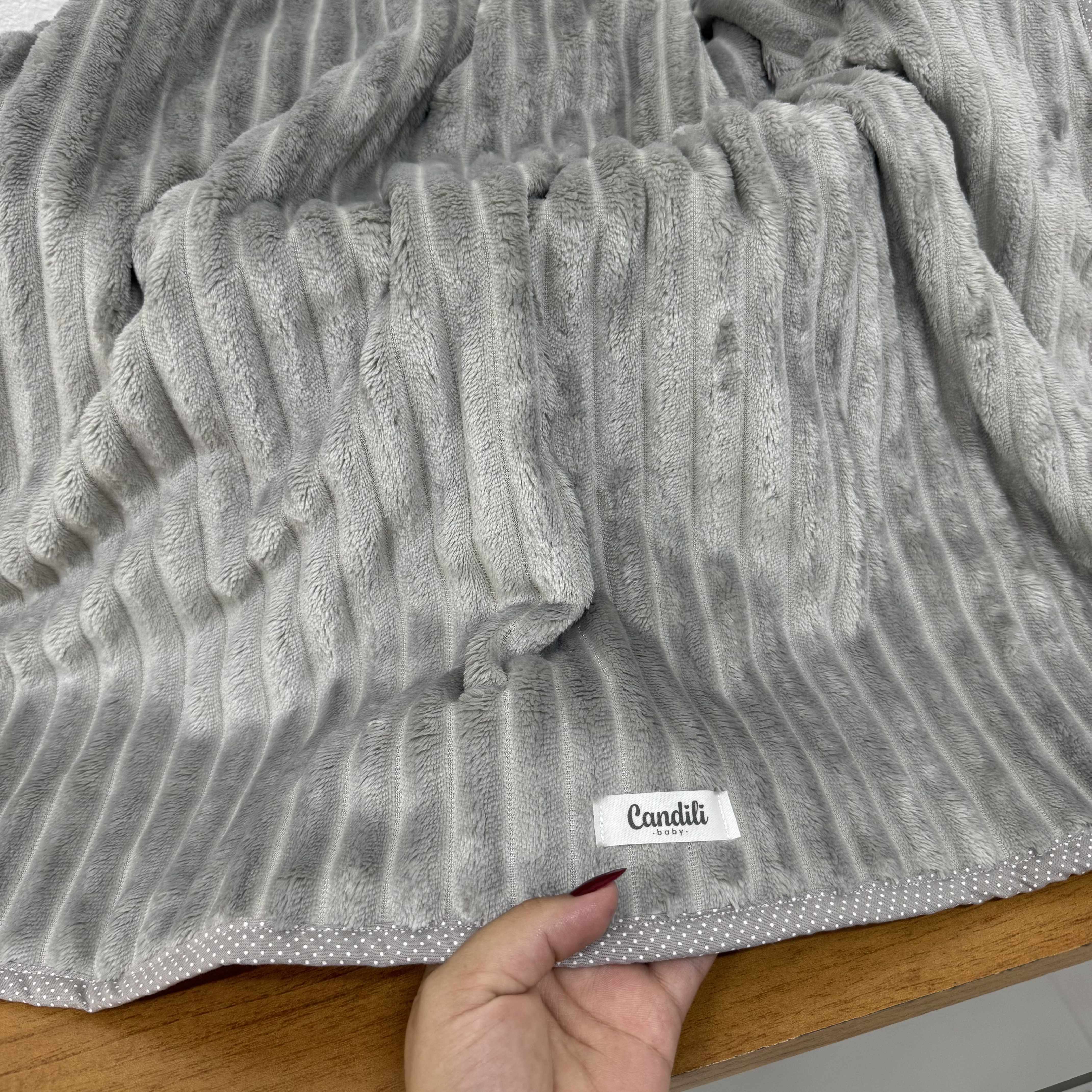Manta Fleece Canelado Cinza
