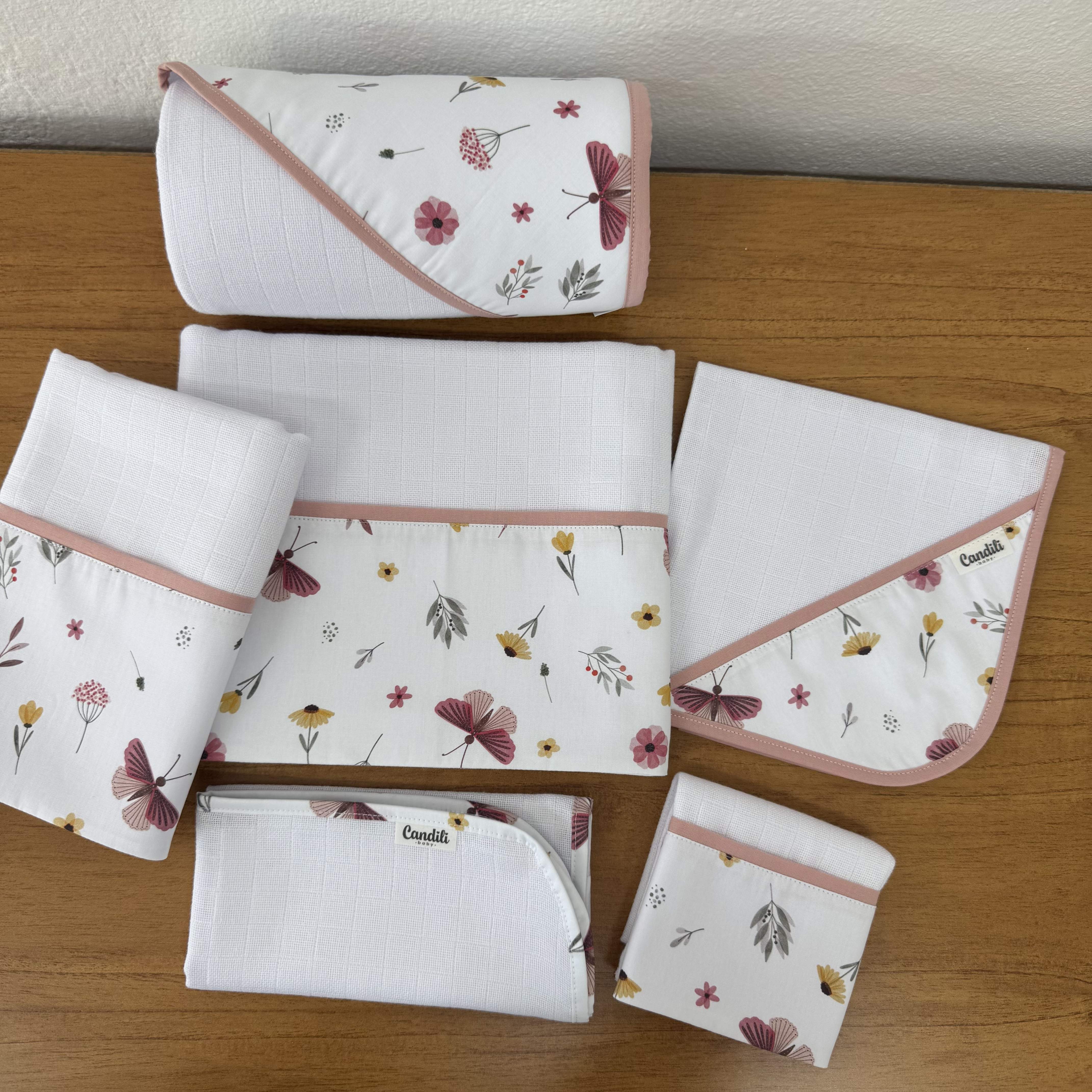 Kit Afeto 6 Peças: Fraldas de Boca, Fralda de Ombro, Fralda Multiuso e Toalha de Banho - Borboletas